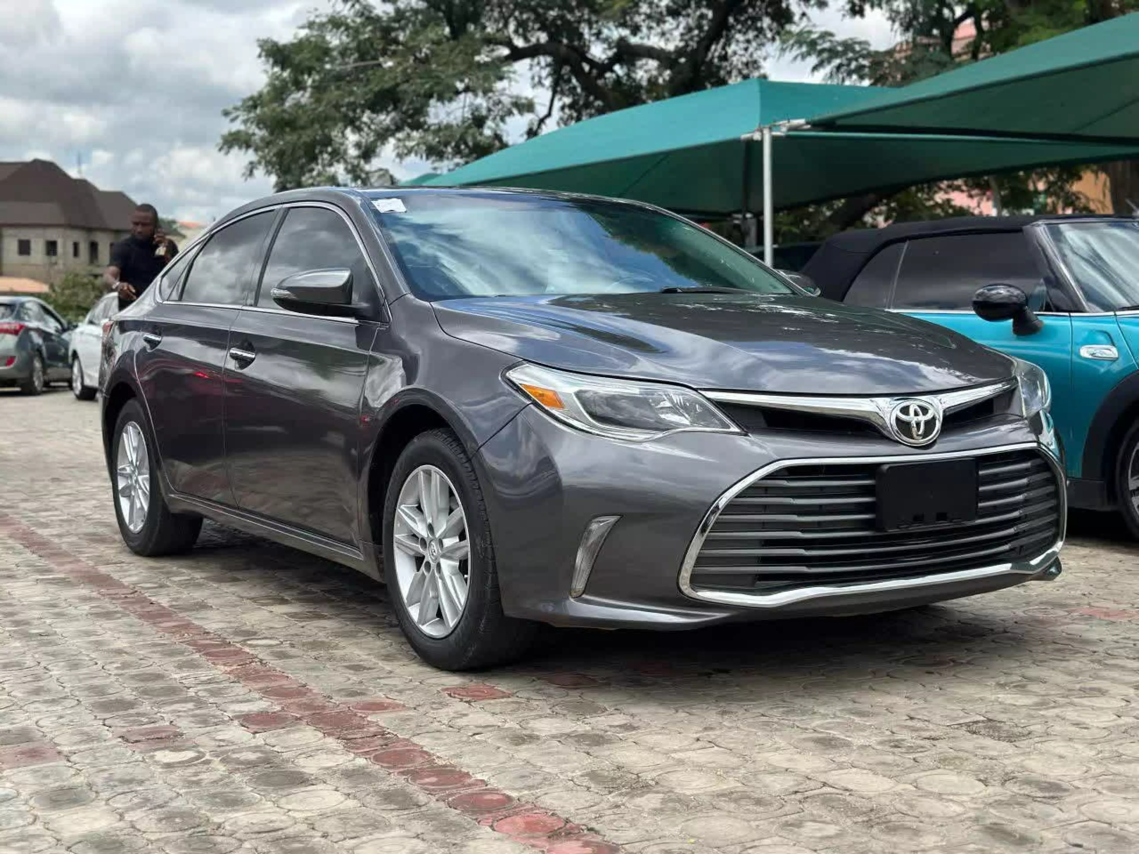 Toyota Avalon  - 2014