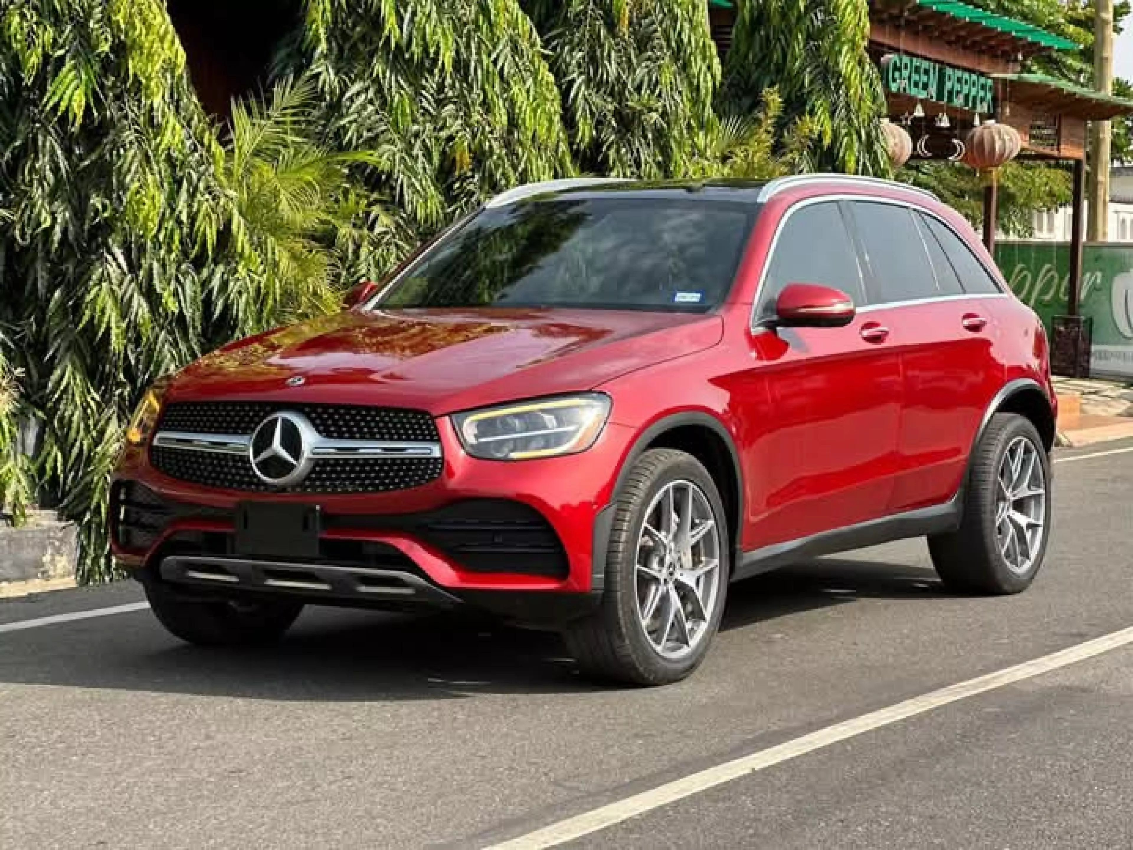 Mercedes-Benz GLC 300 - 2020