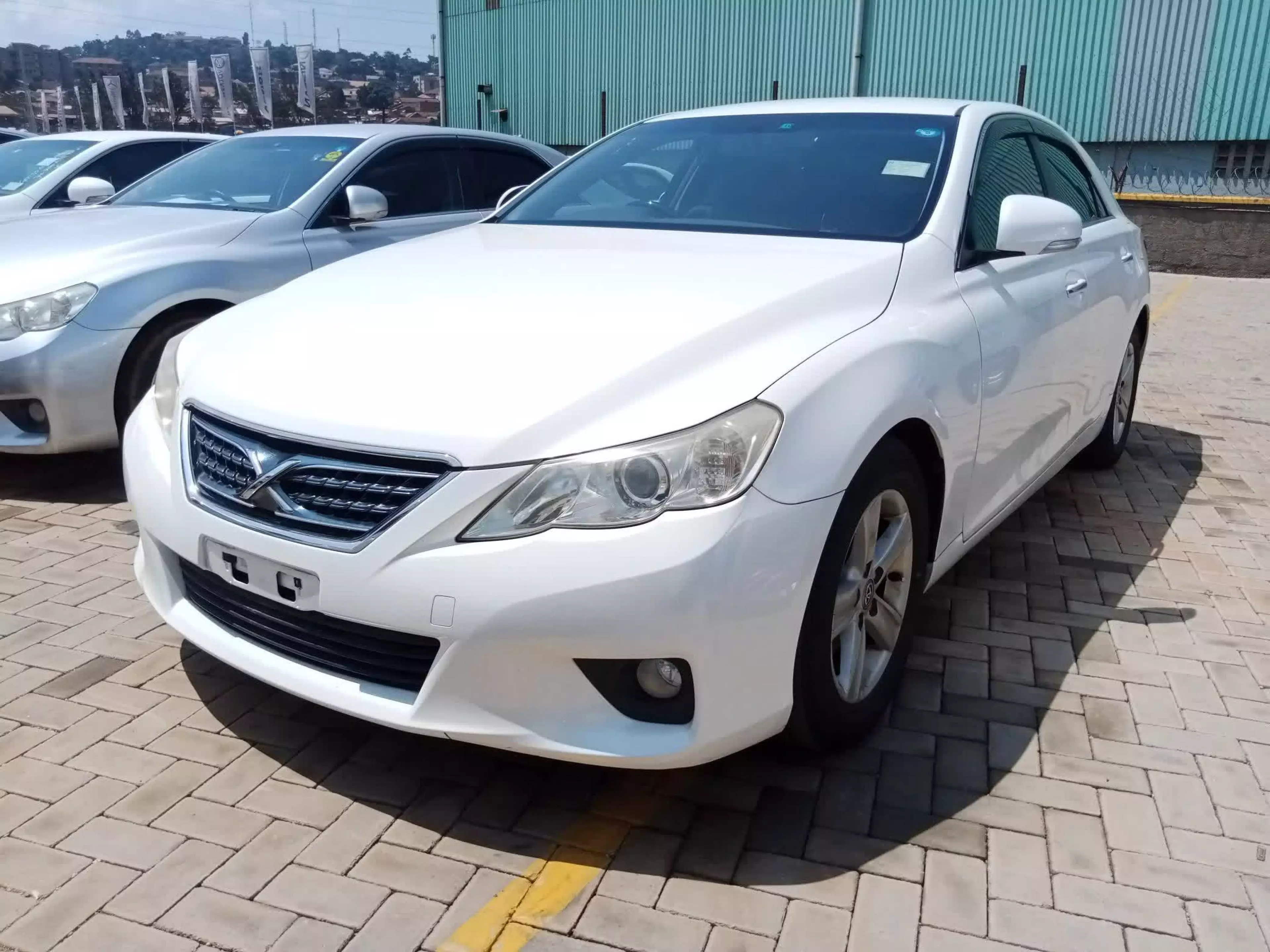 Toyota Mark X  - 2011