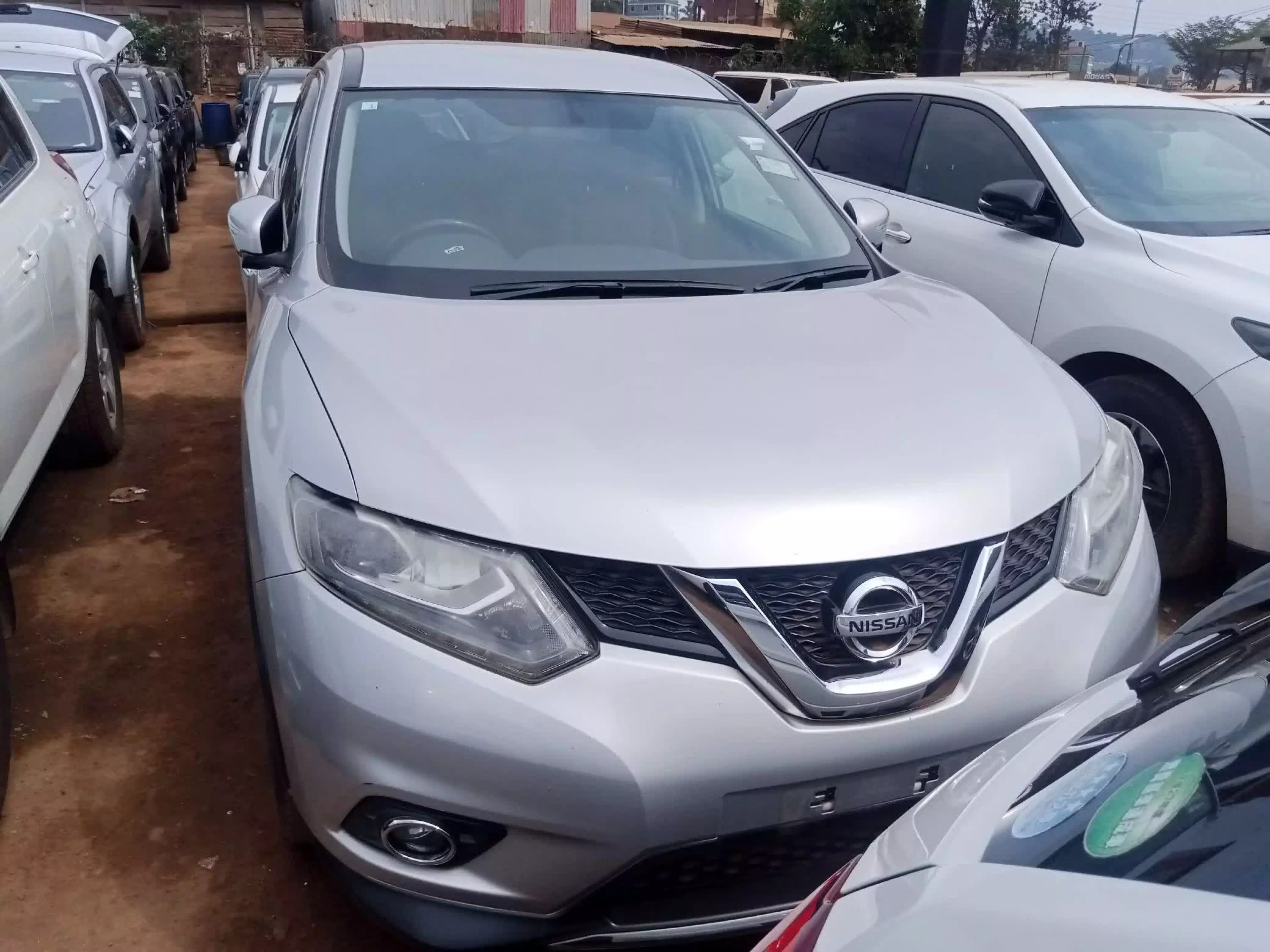 Nissan X-Trail - 2015