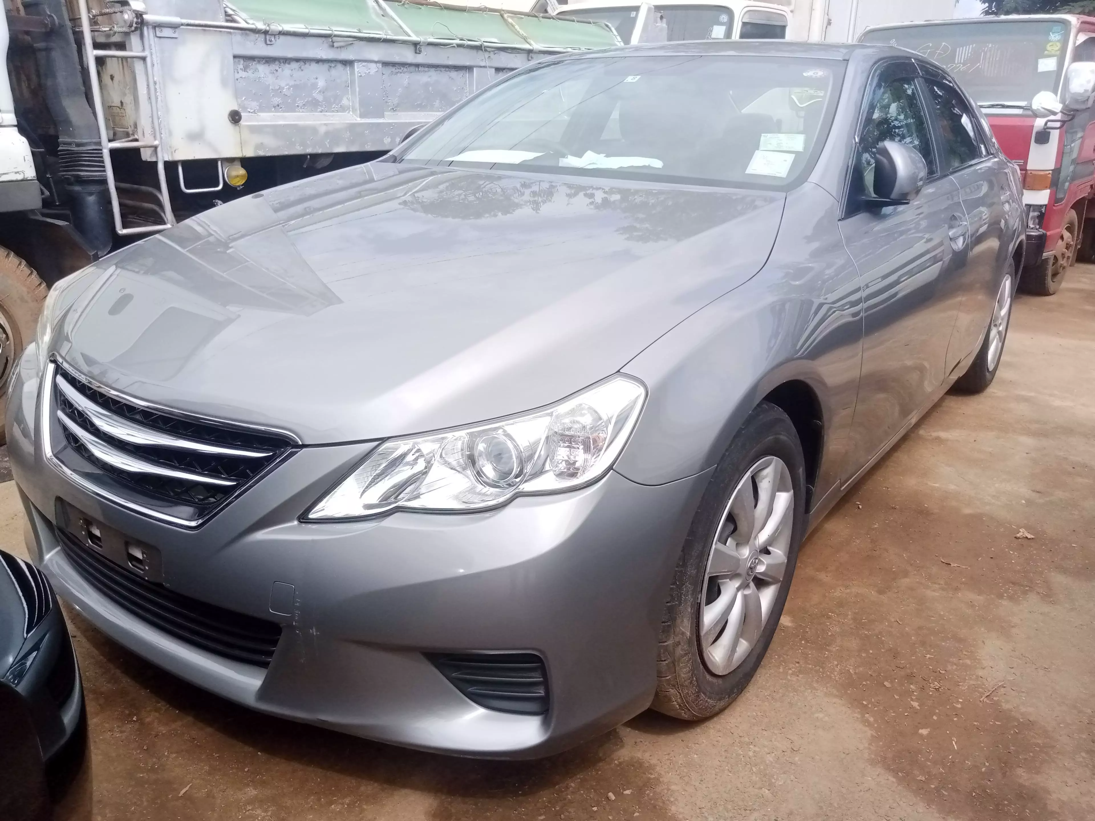 Toyota Mark X  - 2011