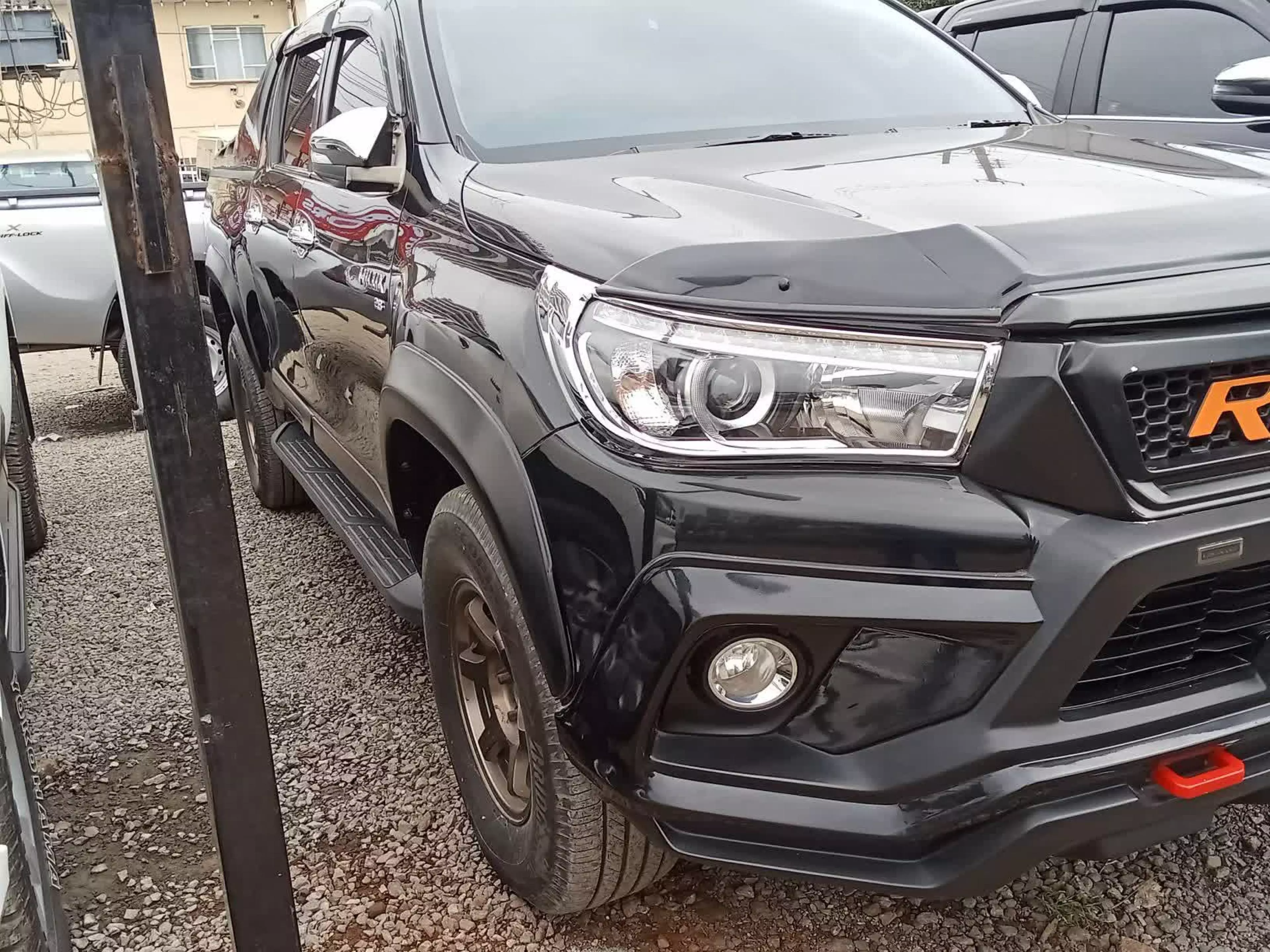 Toyota Hilux Revo   - 2017