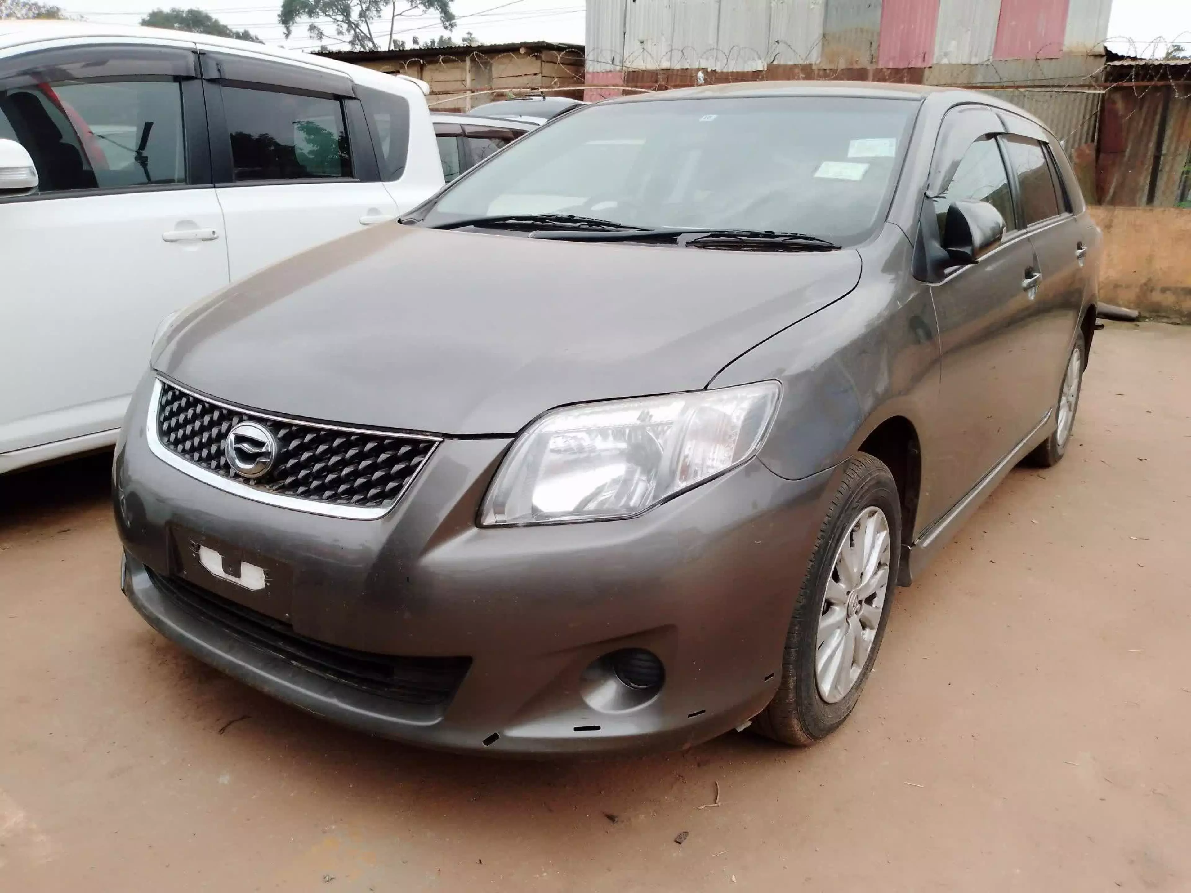 Toyota Fielder  - 2010