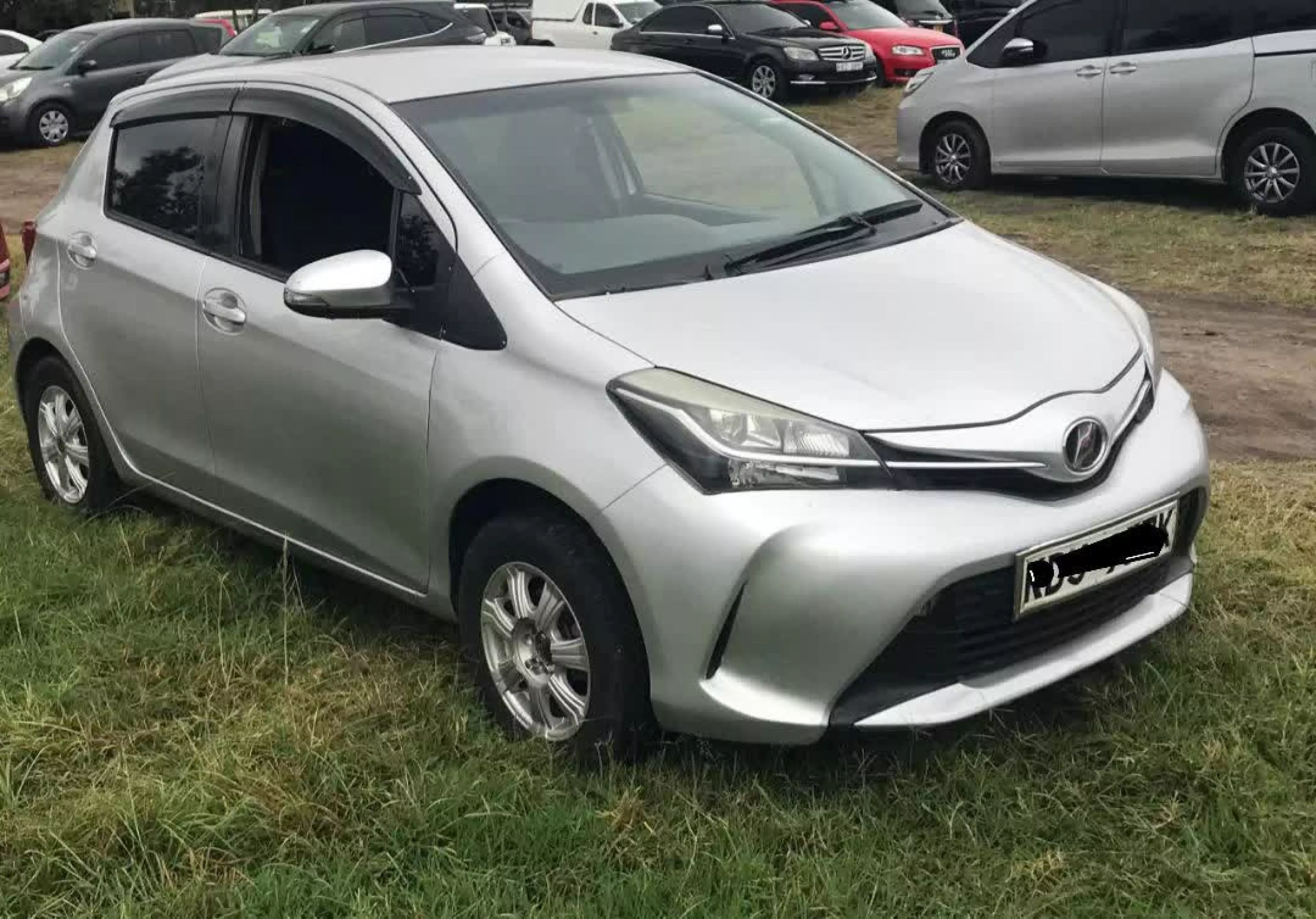 Toyota Vitz  - 2015