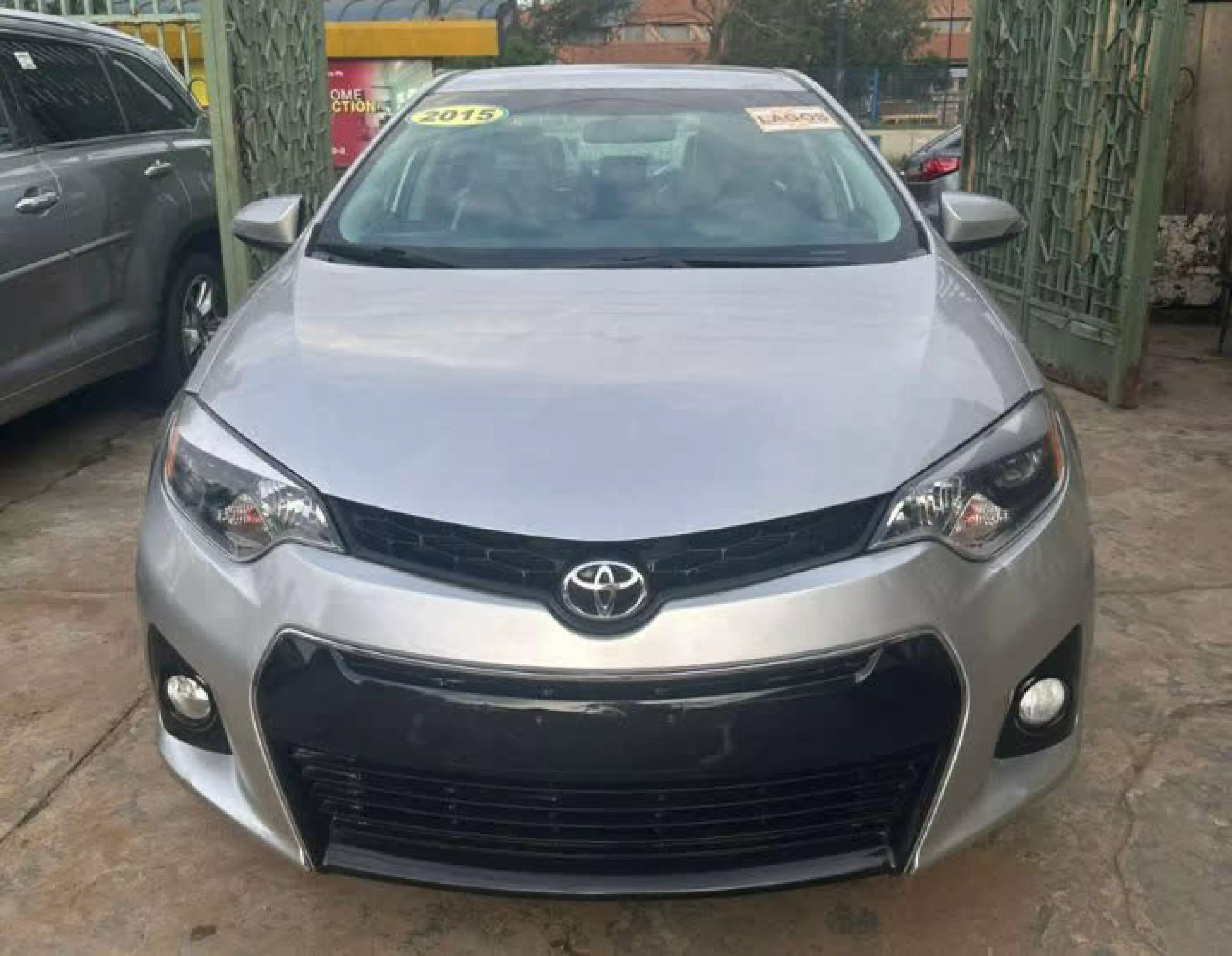 Toyota Corolla  - 2015