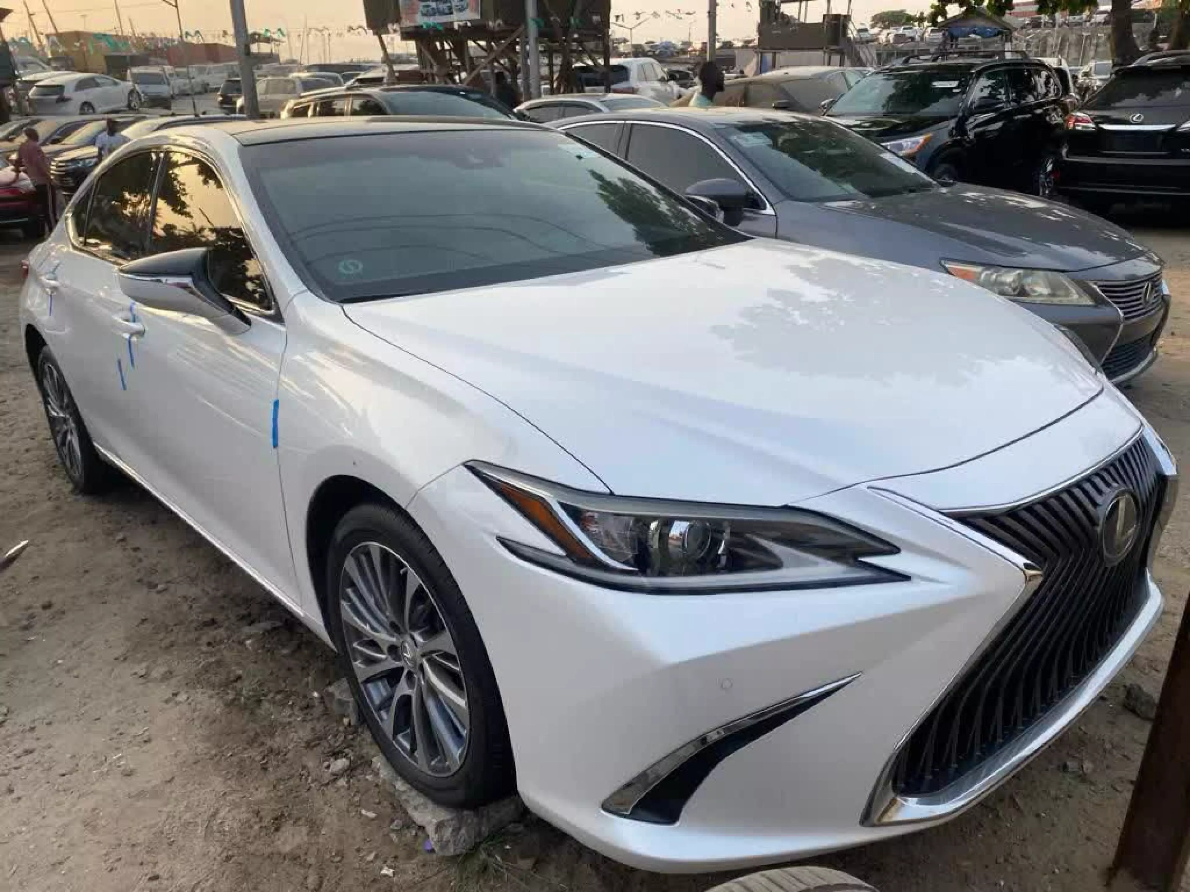 Lexus ES 350 - 2020