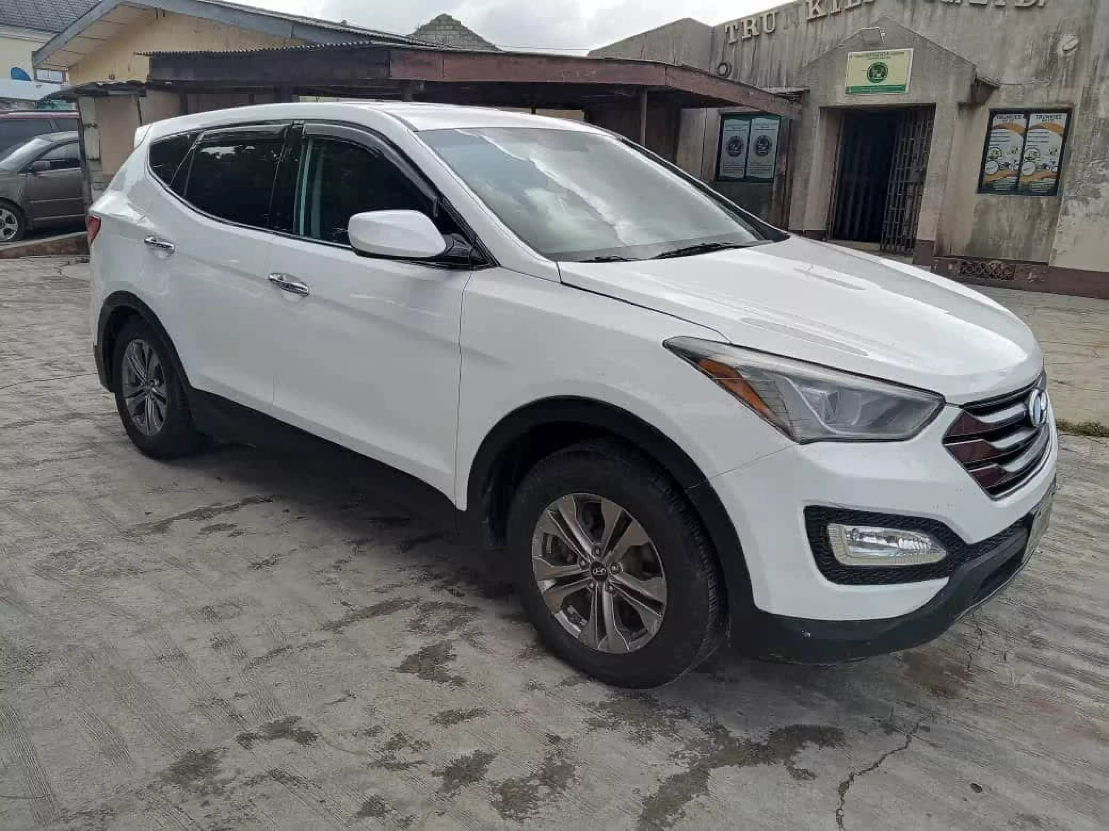 Hyundai Santa Fe - 2015