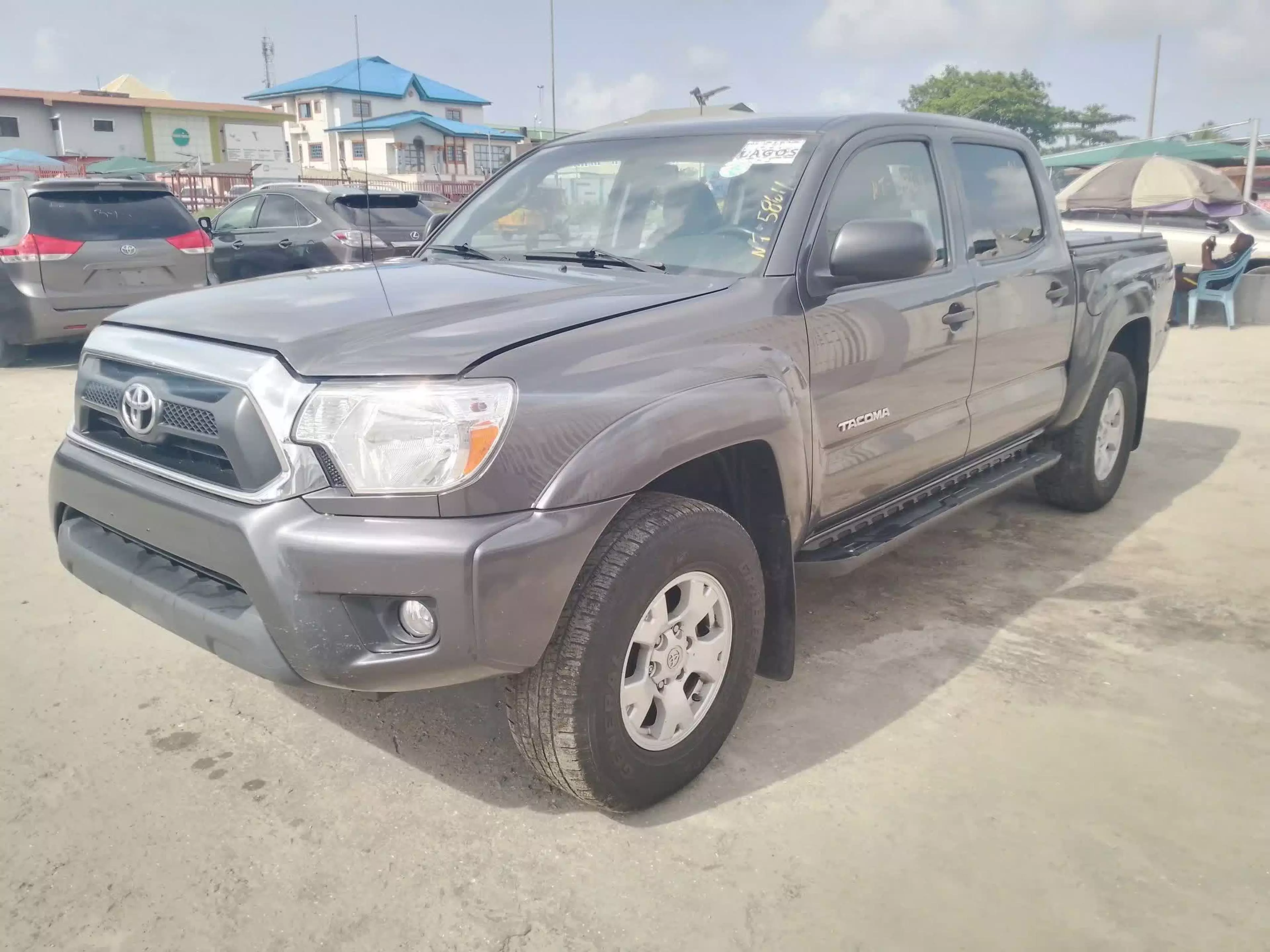 Toyota Tacoma  - 2015