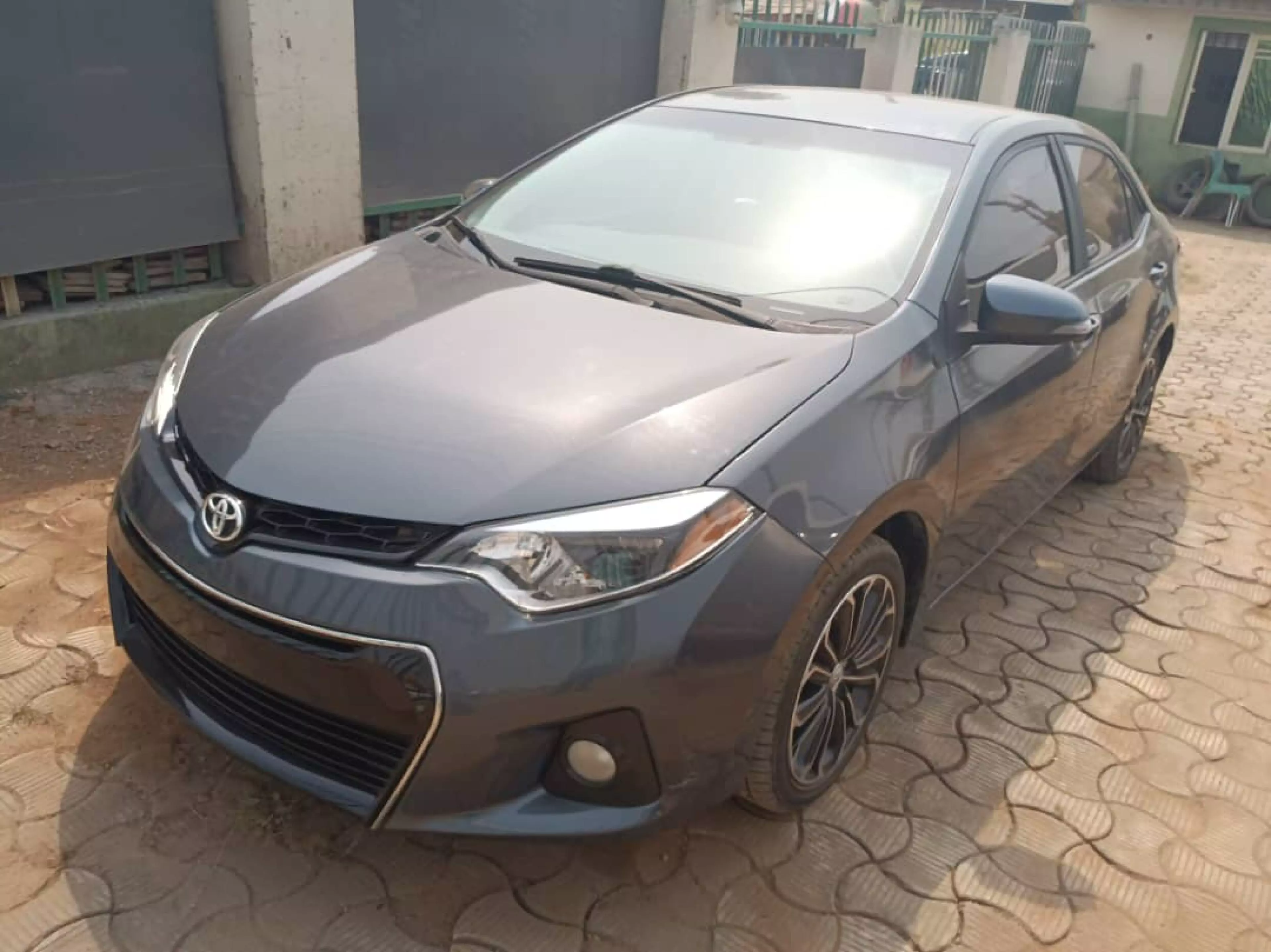 Toyota Corolla - 2015