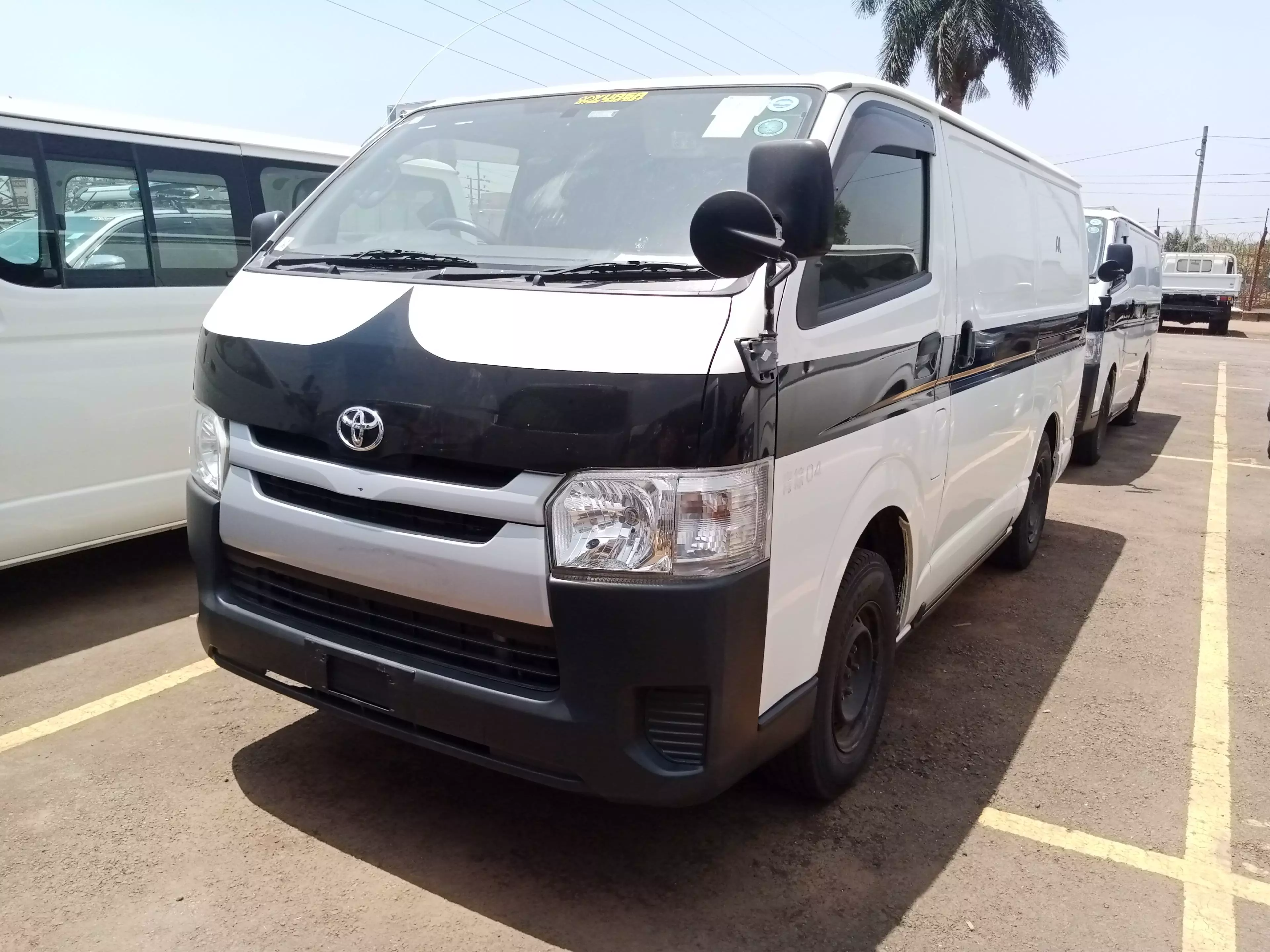 Toyota Hiace  - 2017