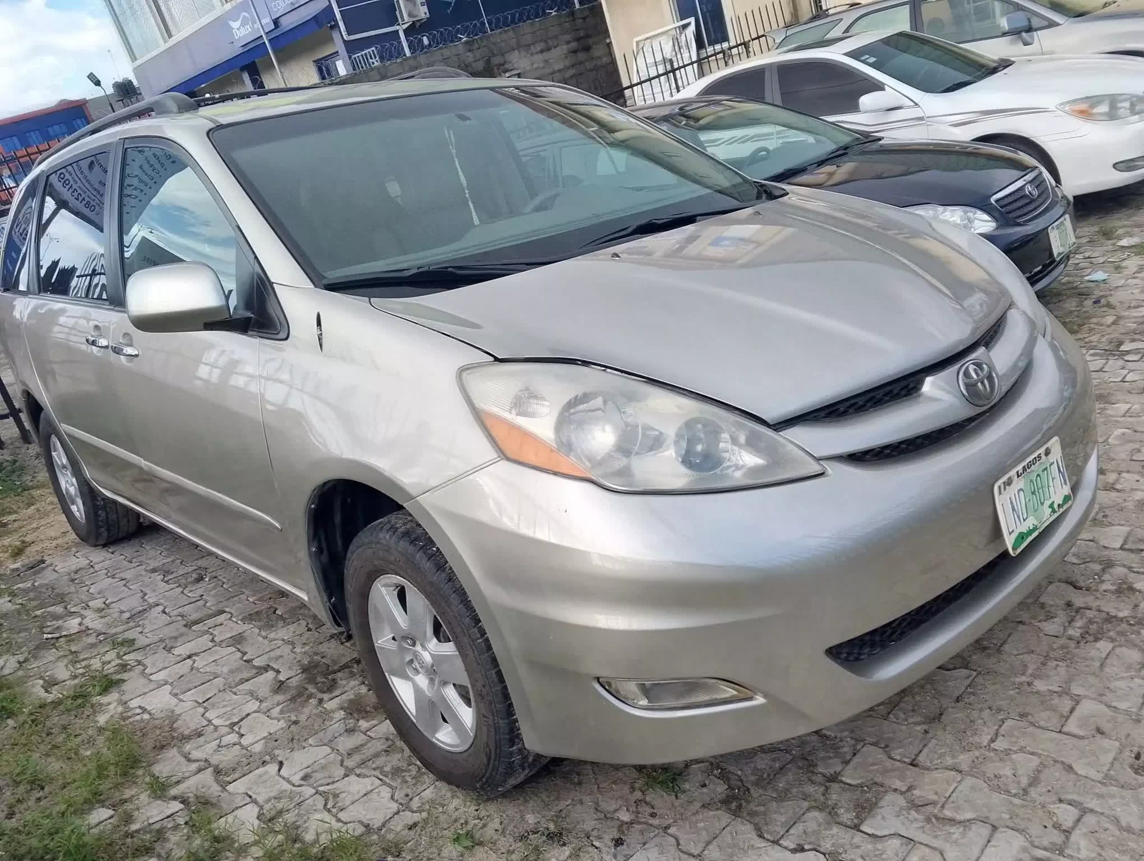 Toyota Sienna - 2006