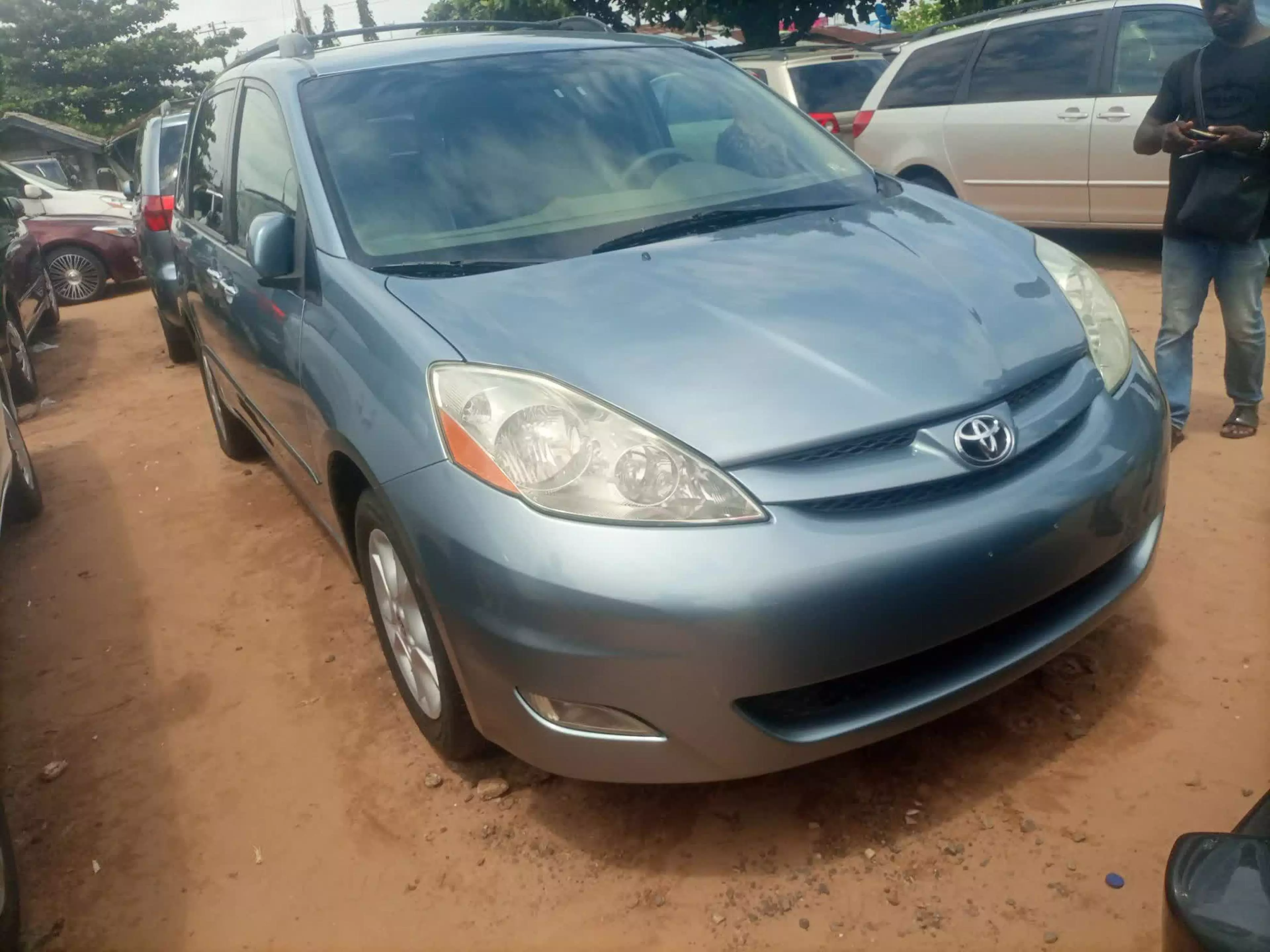 Toyota Sienna - 2006