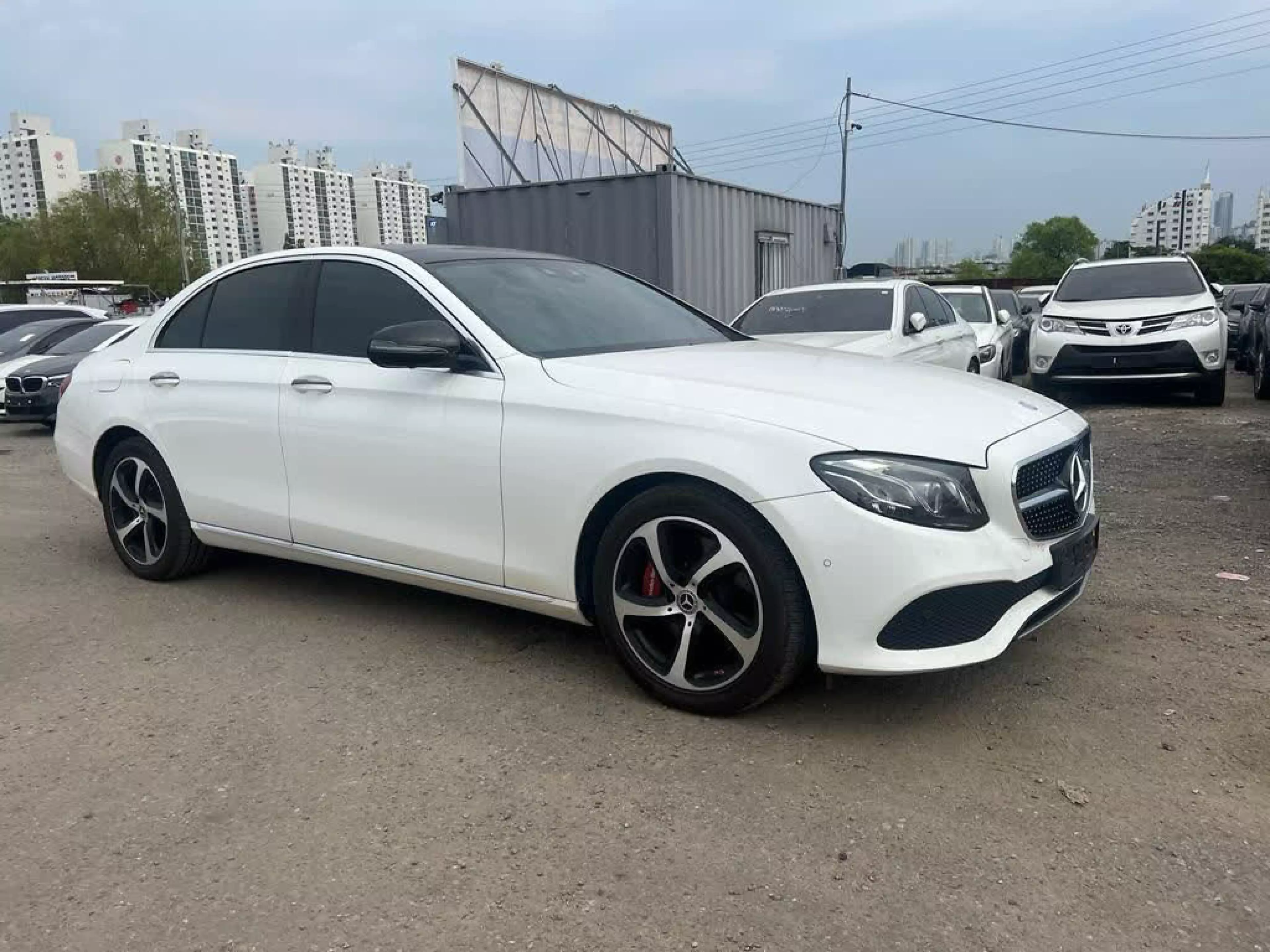 Mercedes-Benz E 300 - 2017