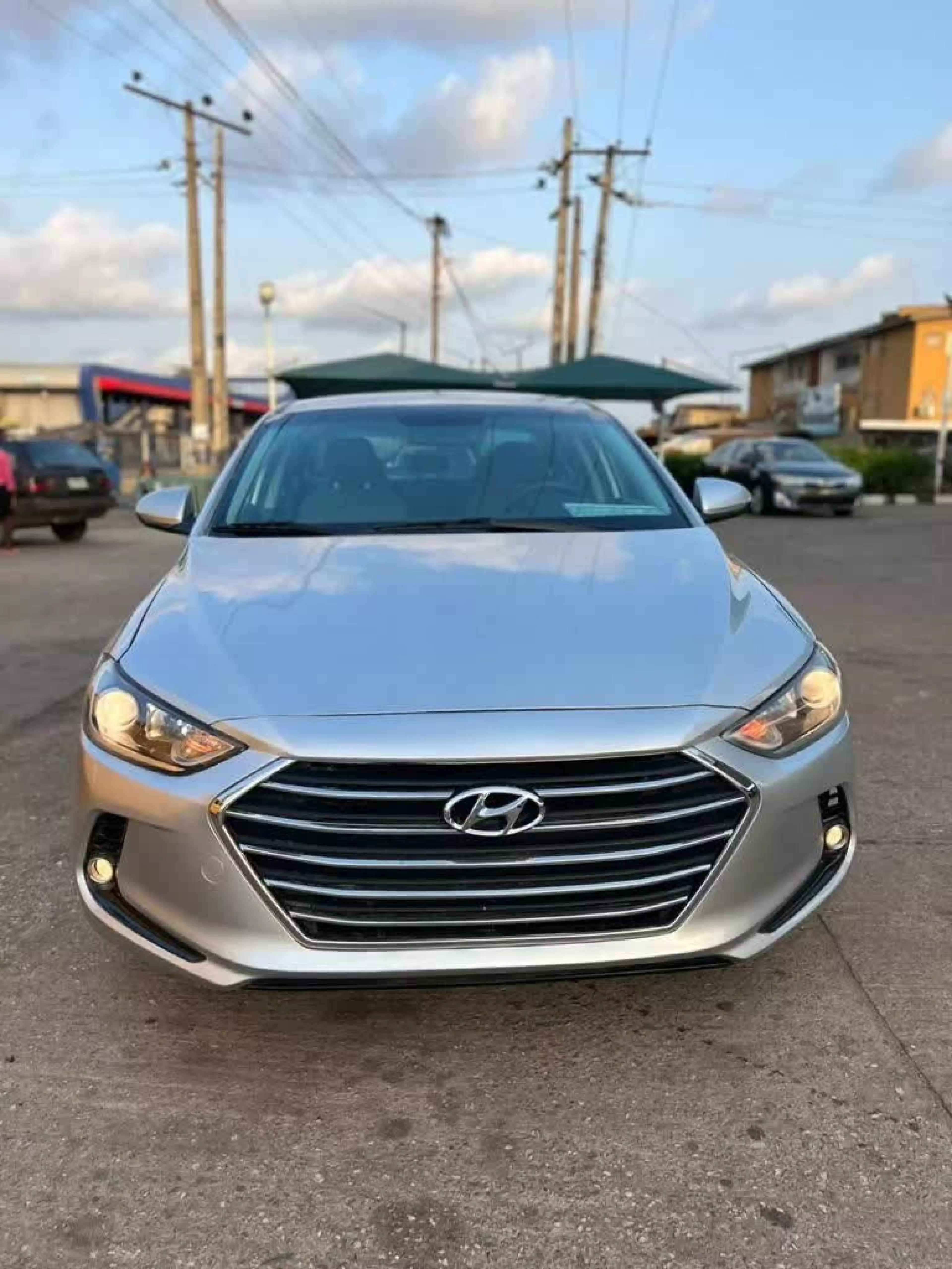 Hyundai Elantra - 2017