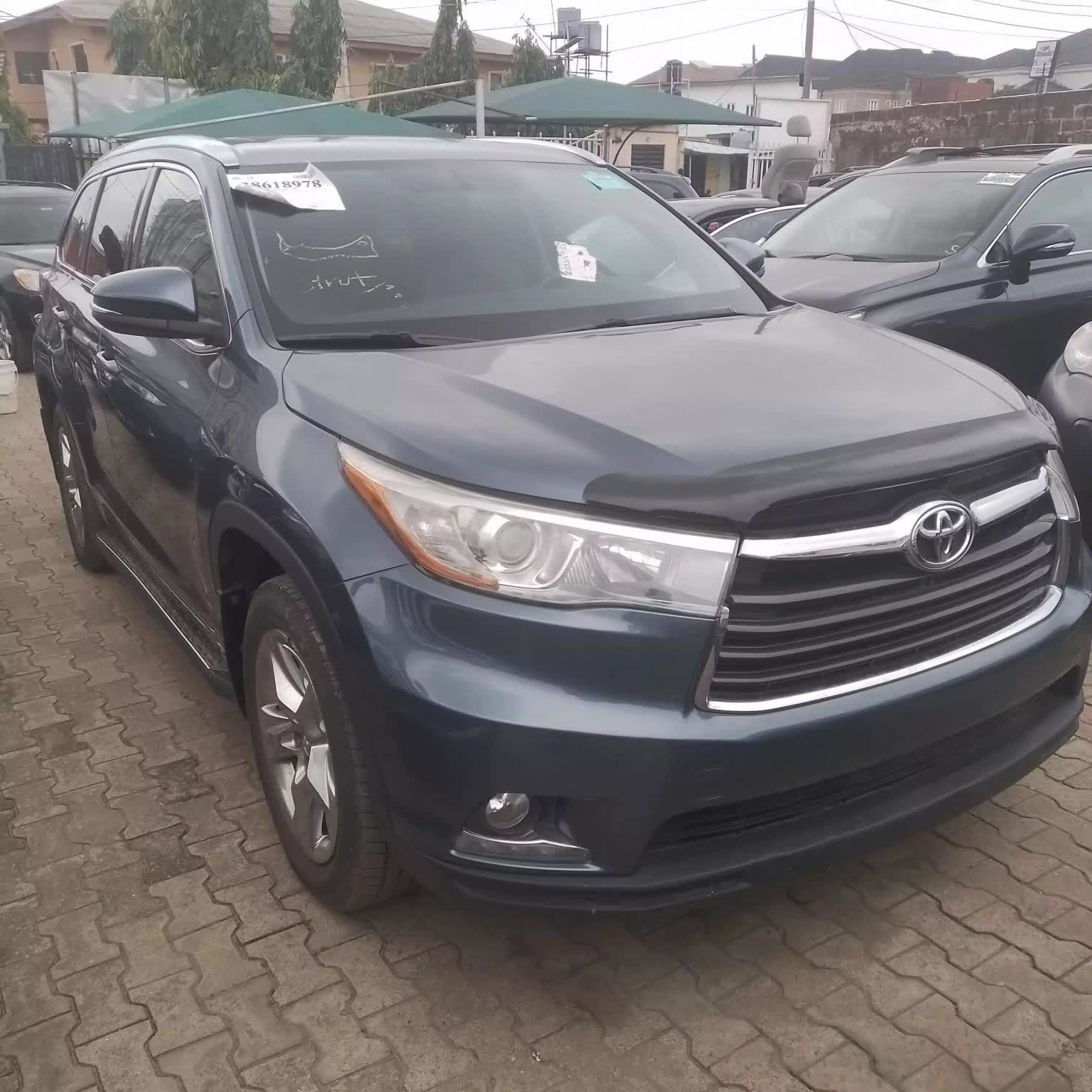 Toyota Highlander - 2014