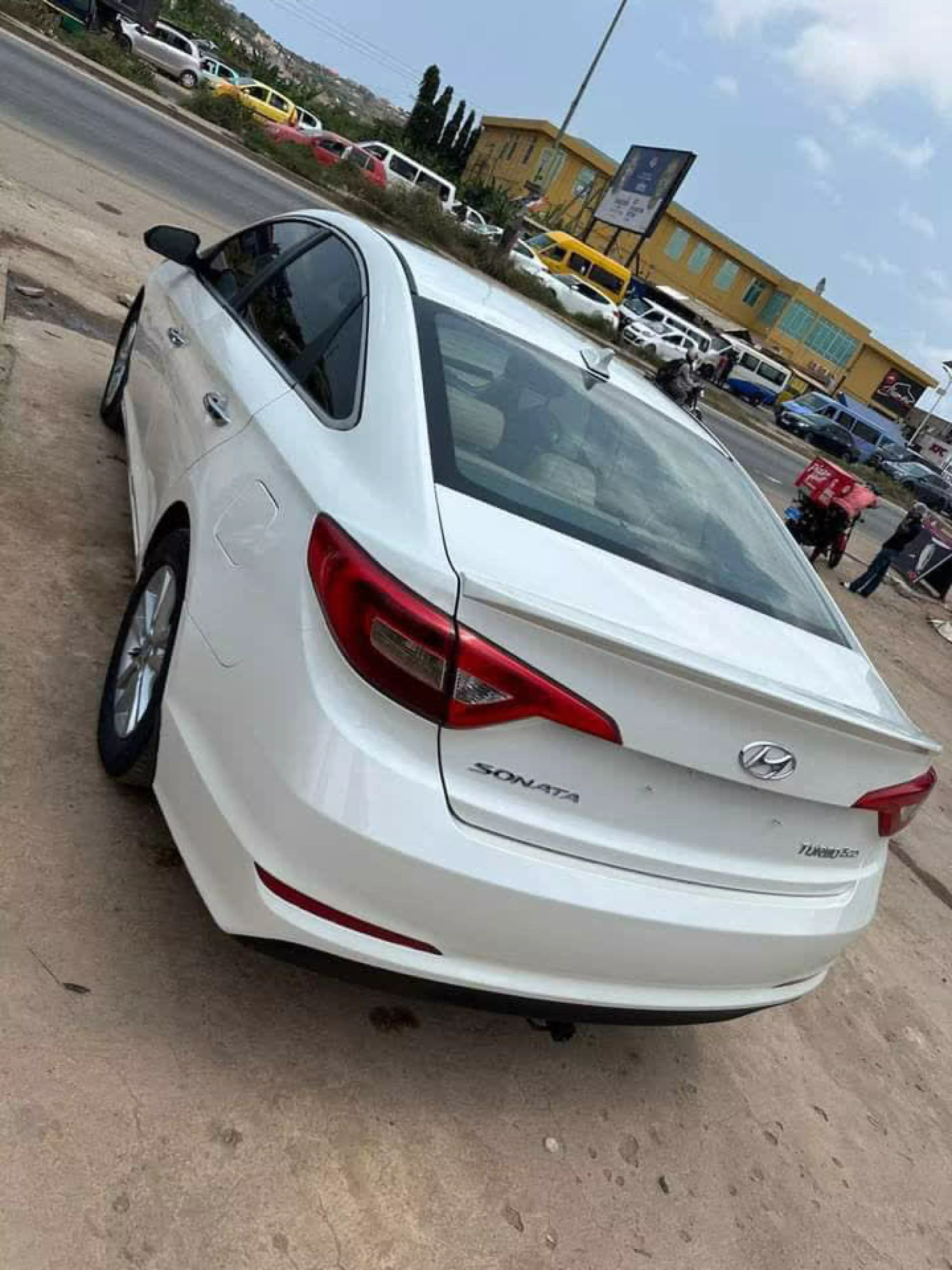 Hyundai Sonata  - 2016