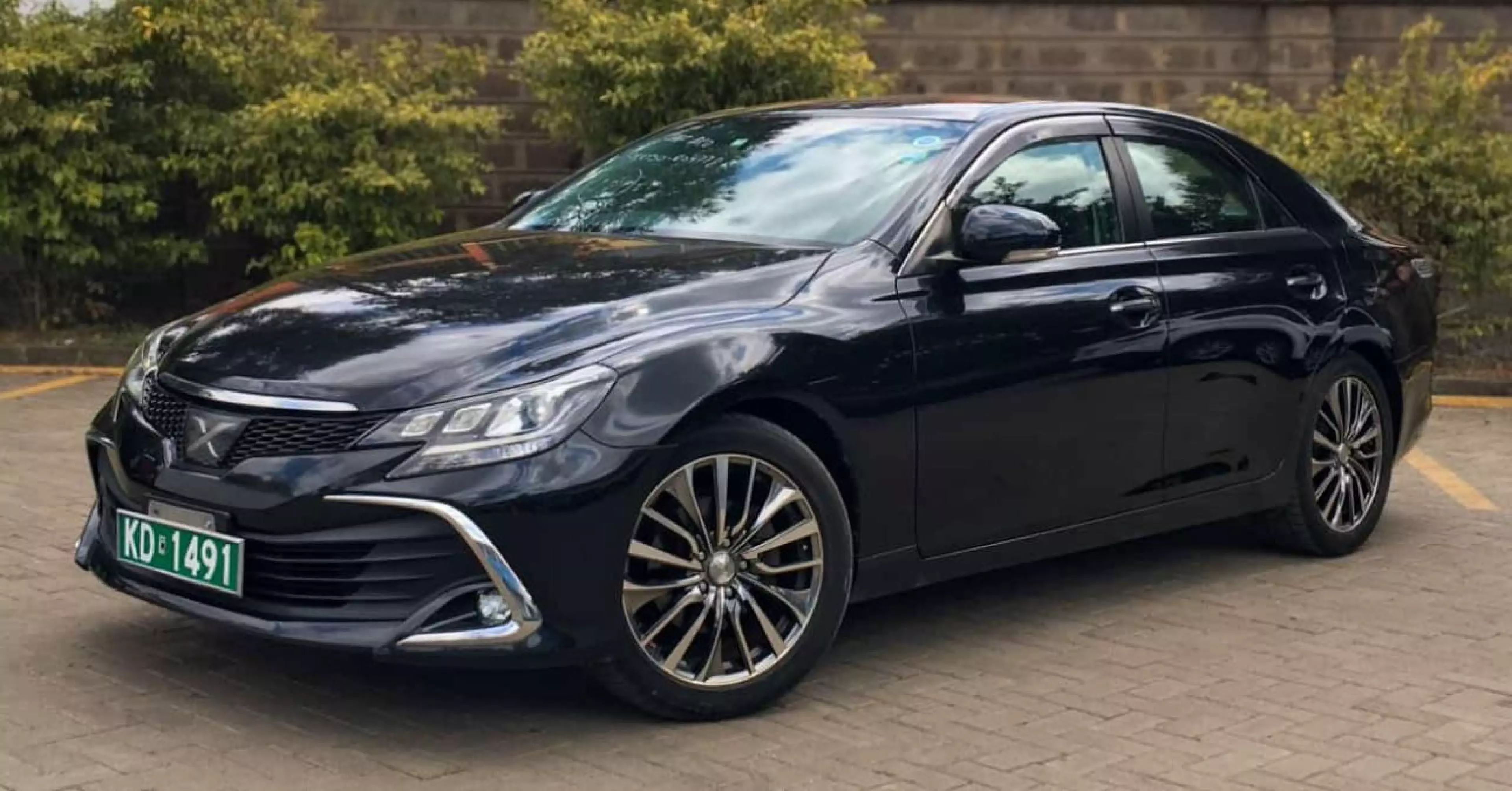 Toyota Mark X - 2017