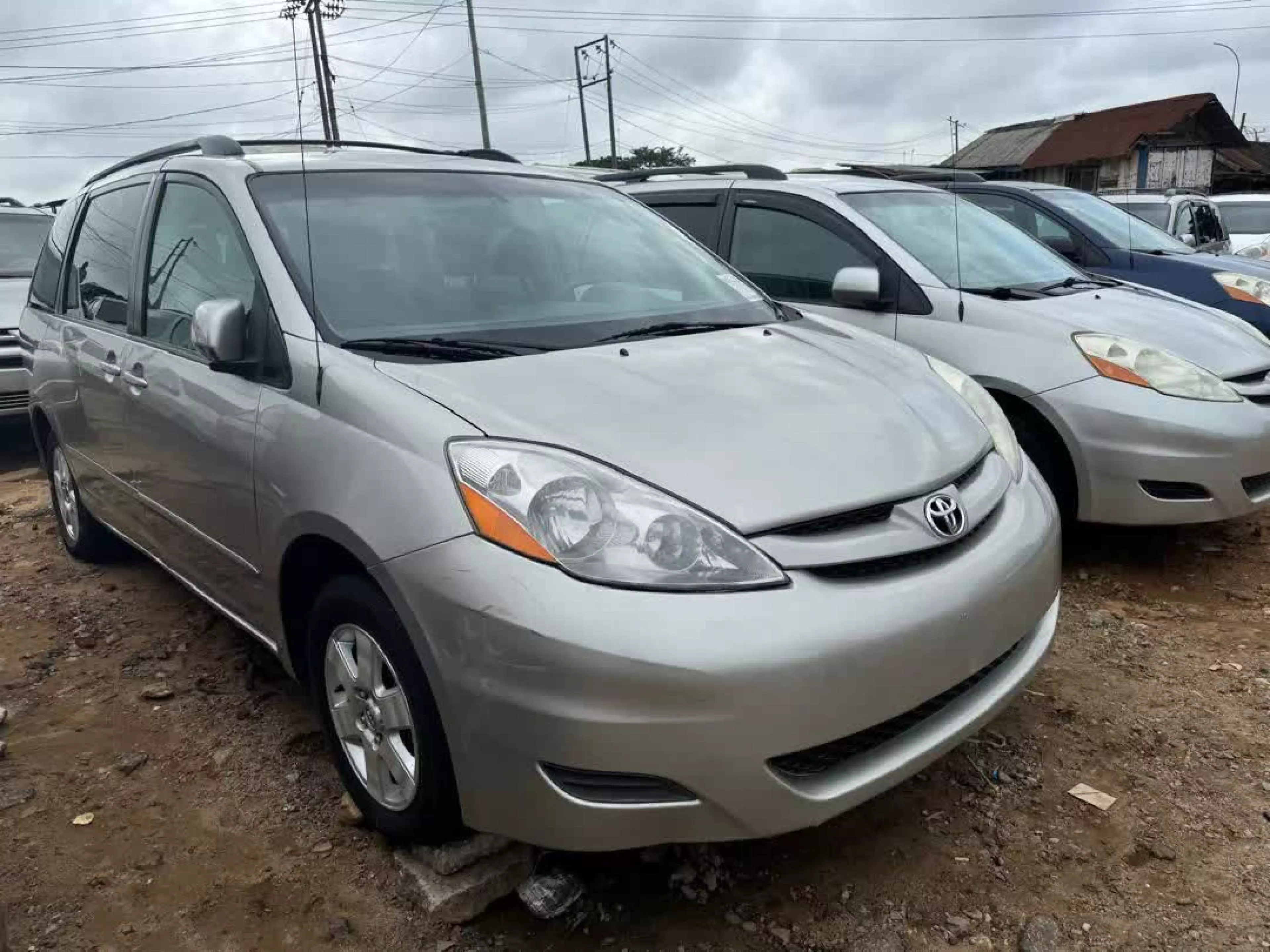 Toyota Sienna - 2006