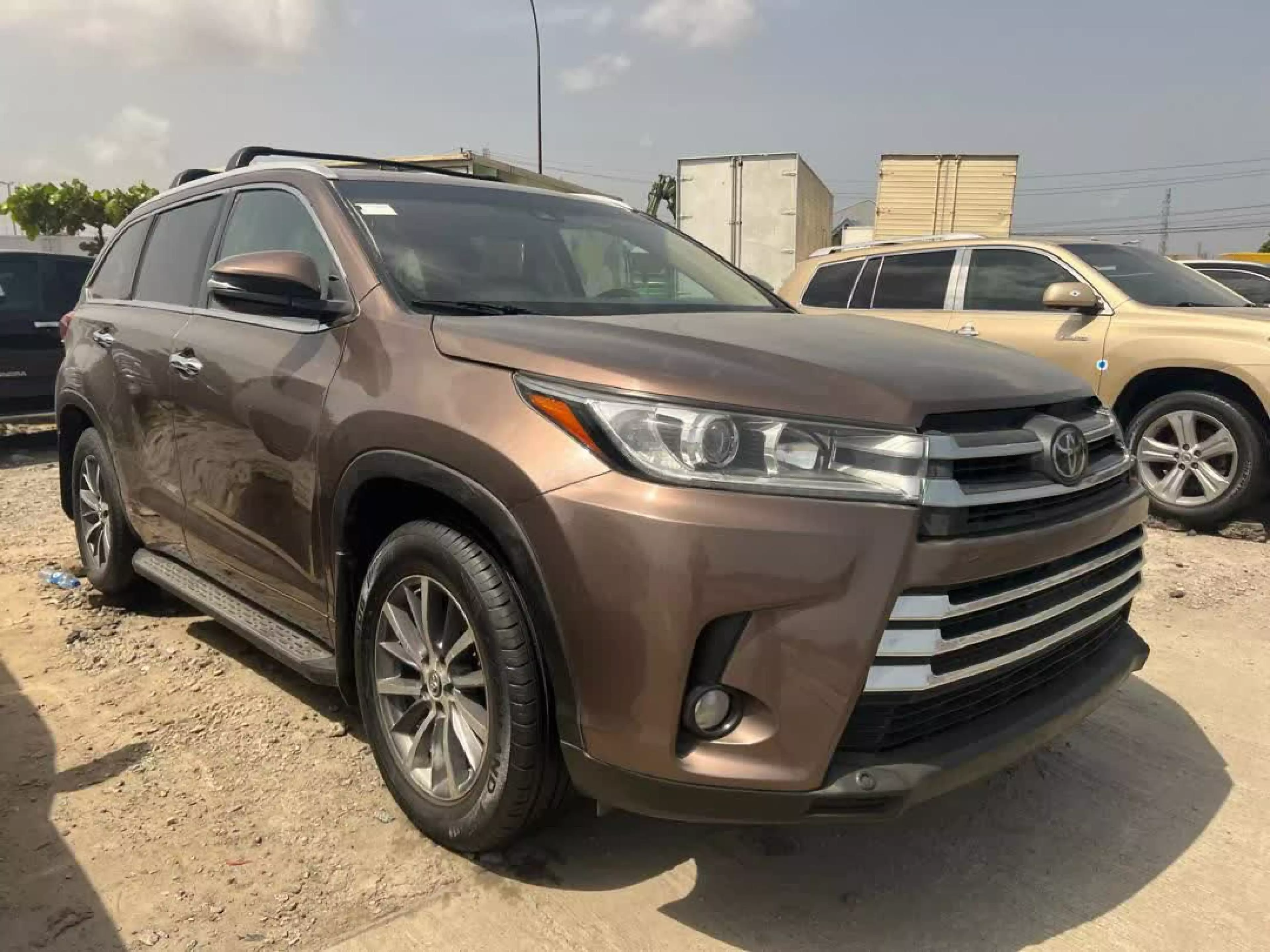 Toyota Highlander  - 2017