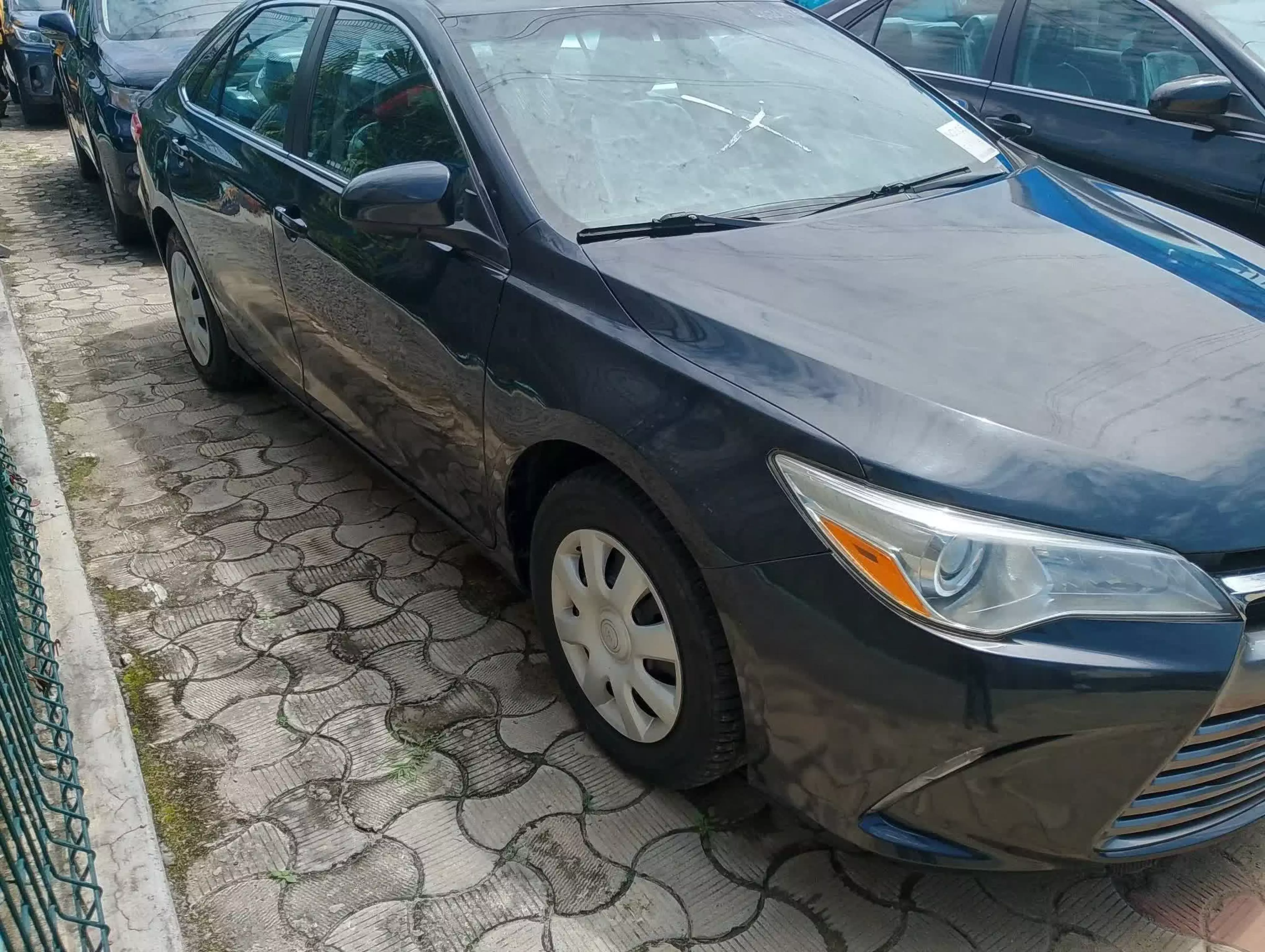 Toyota Camry - 2016