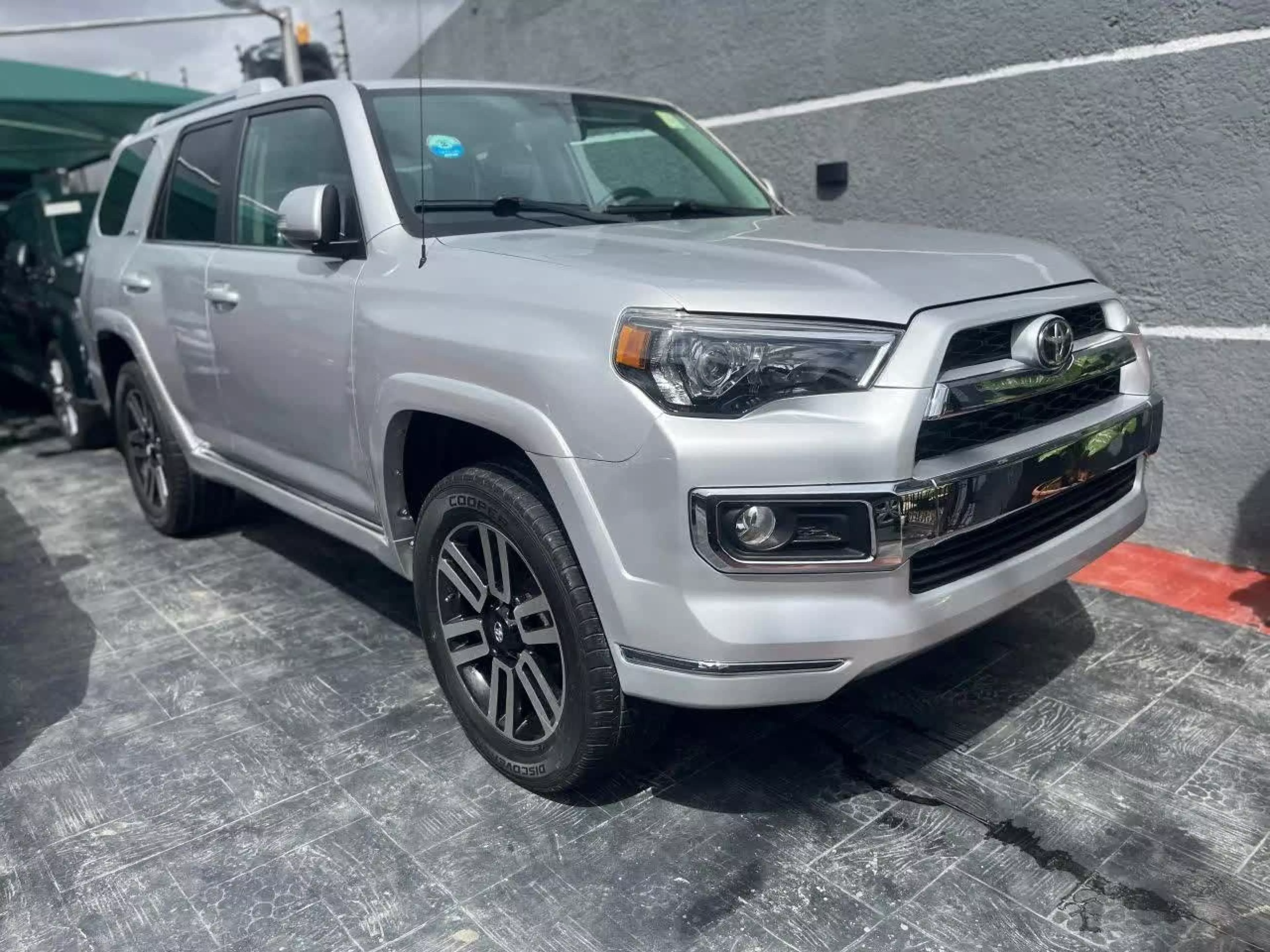 Toyota 4-Runner - 2011