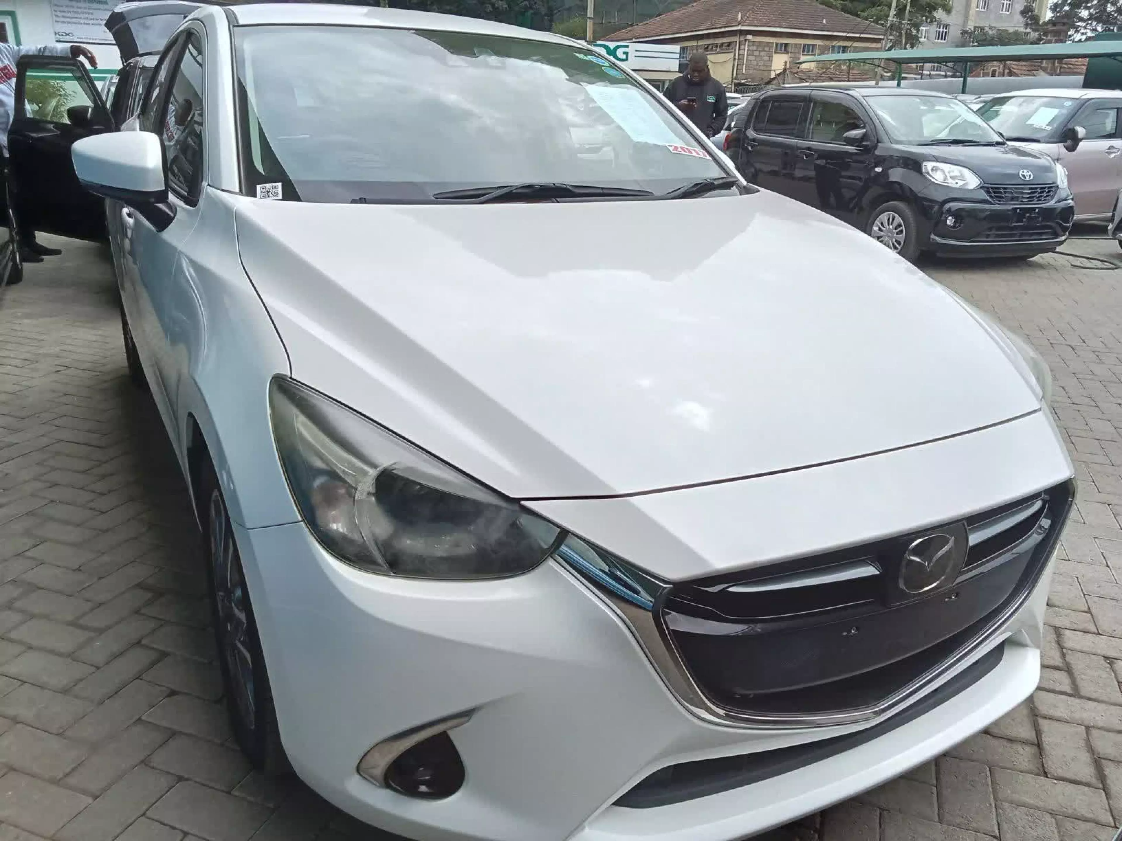 Mazda Demio  - 2017