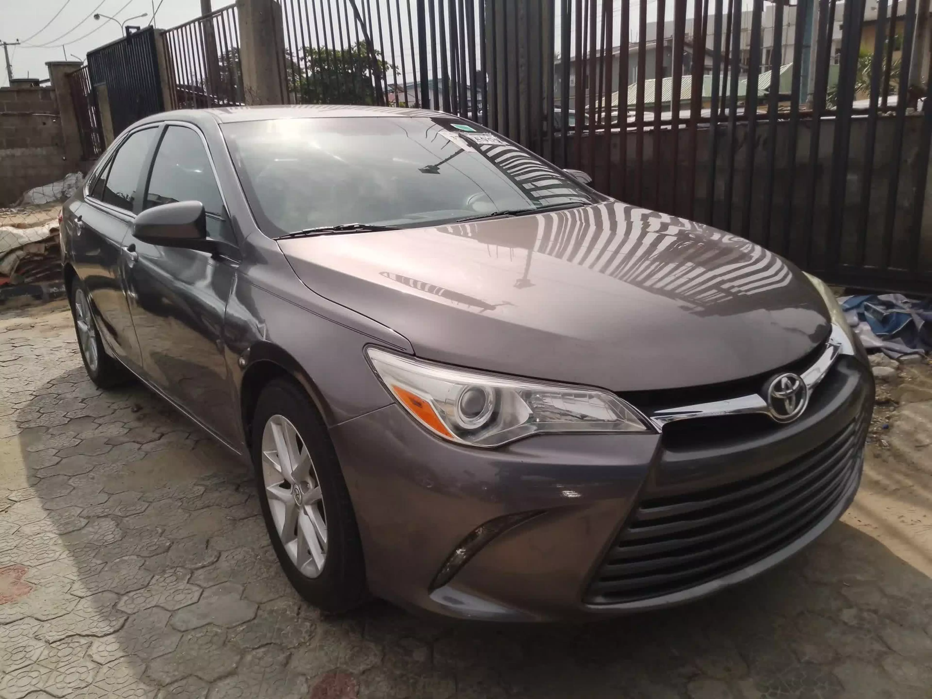 Toyota Camry  - 2017