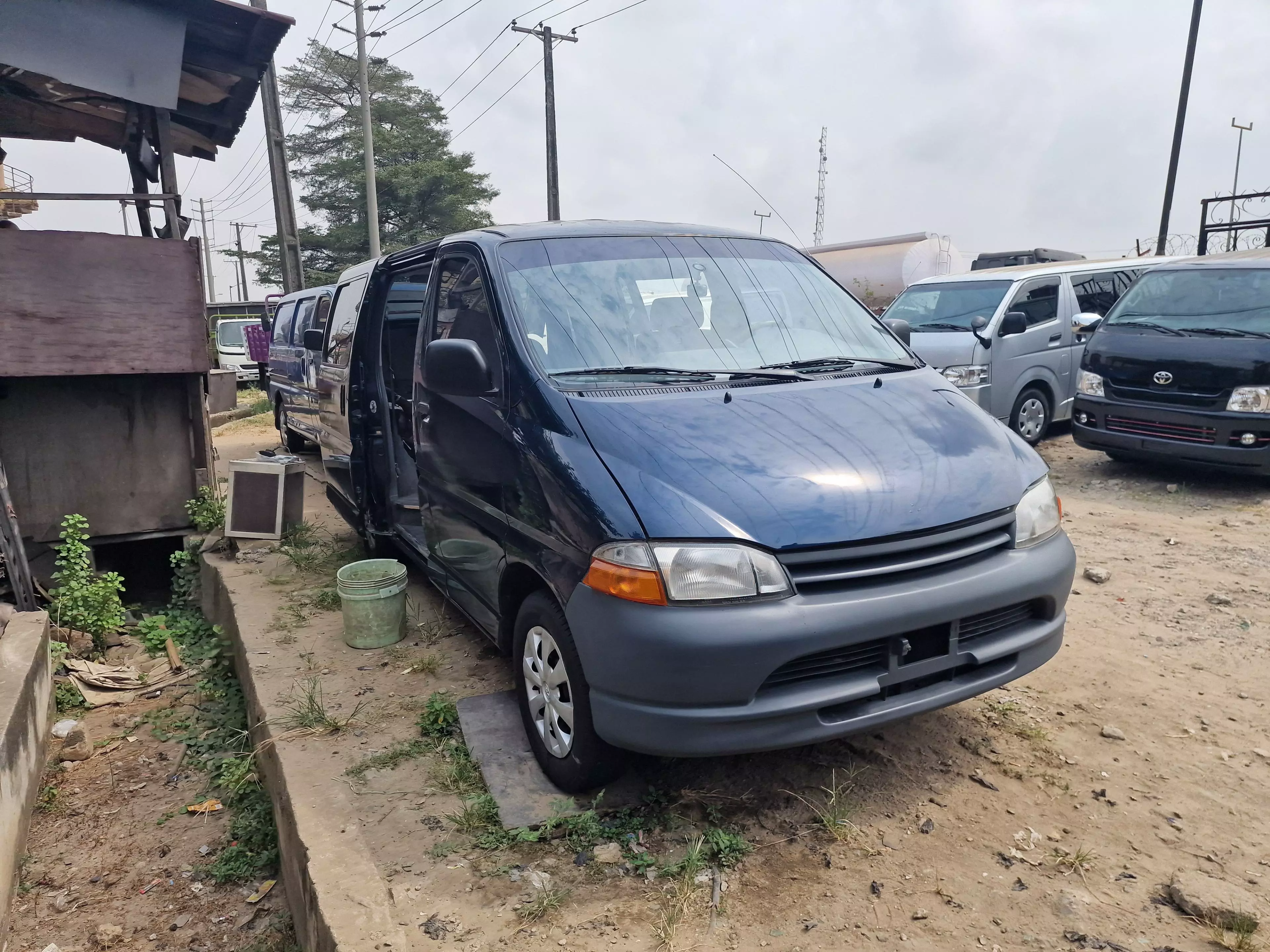 Toyota Hiace - 2004