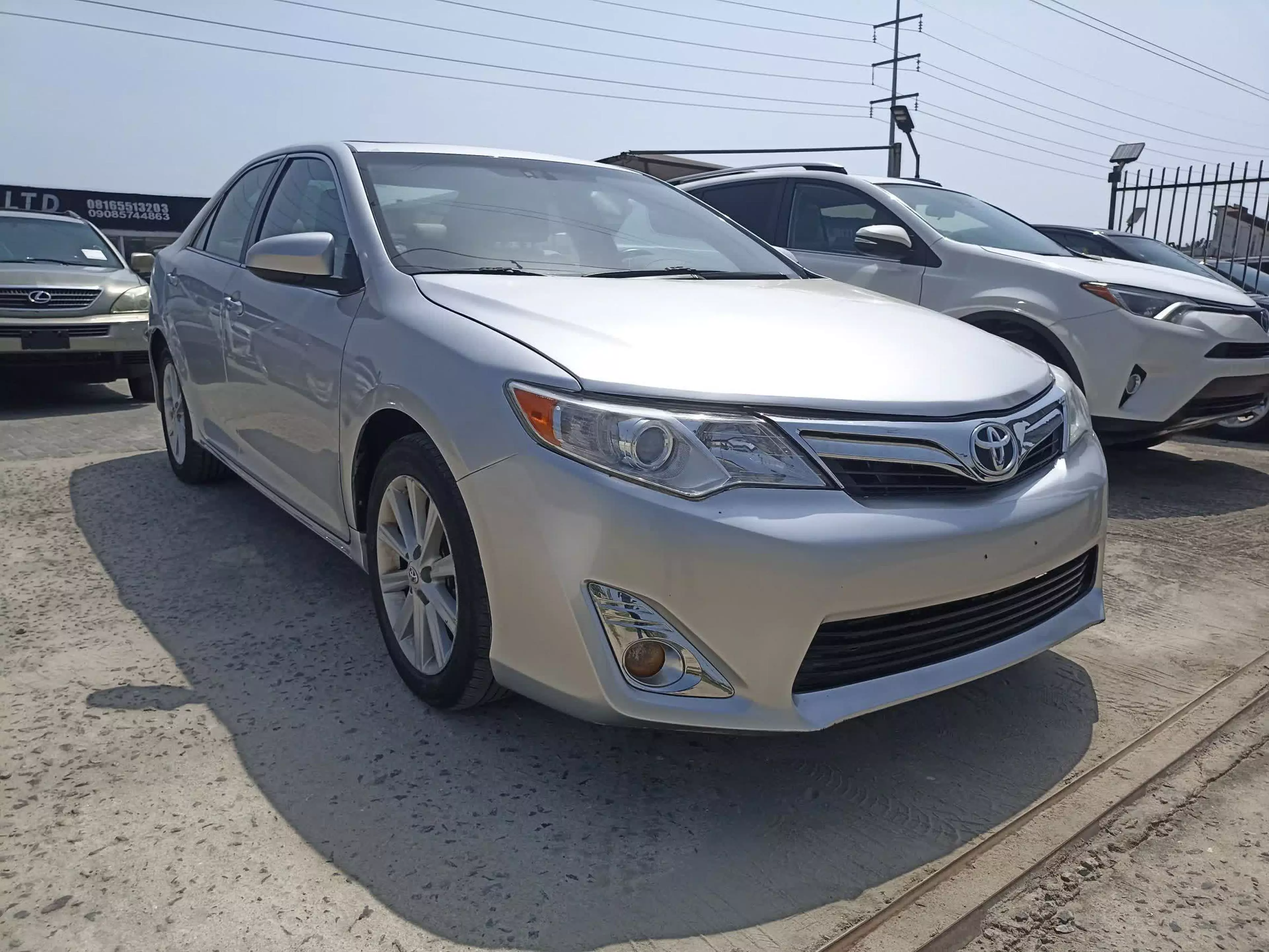 Toyota Camry  - 2013