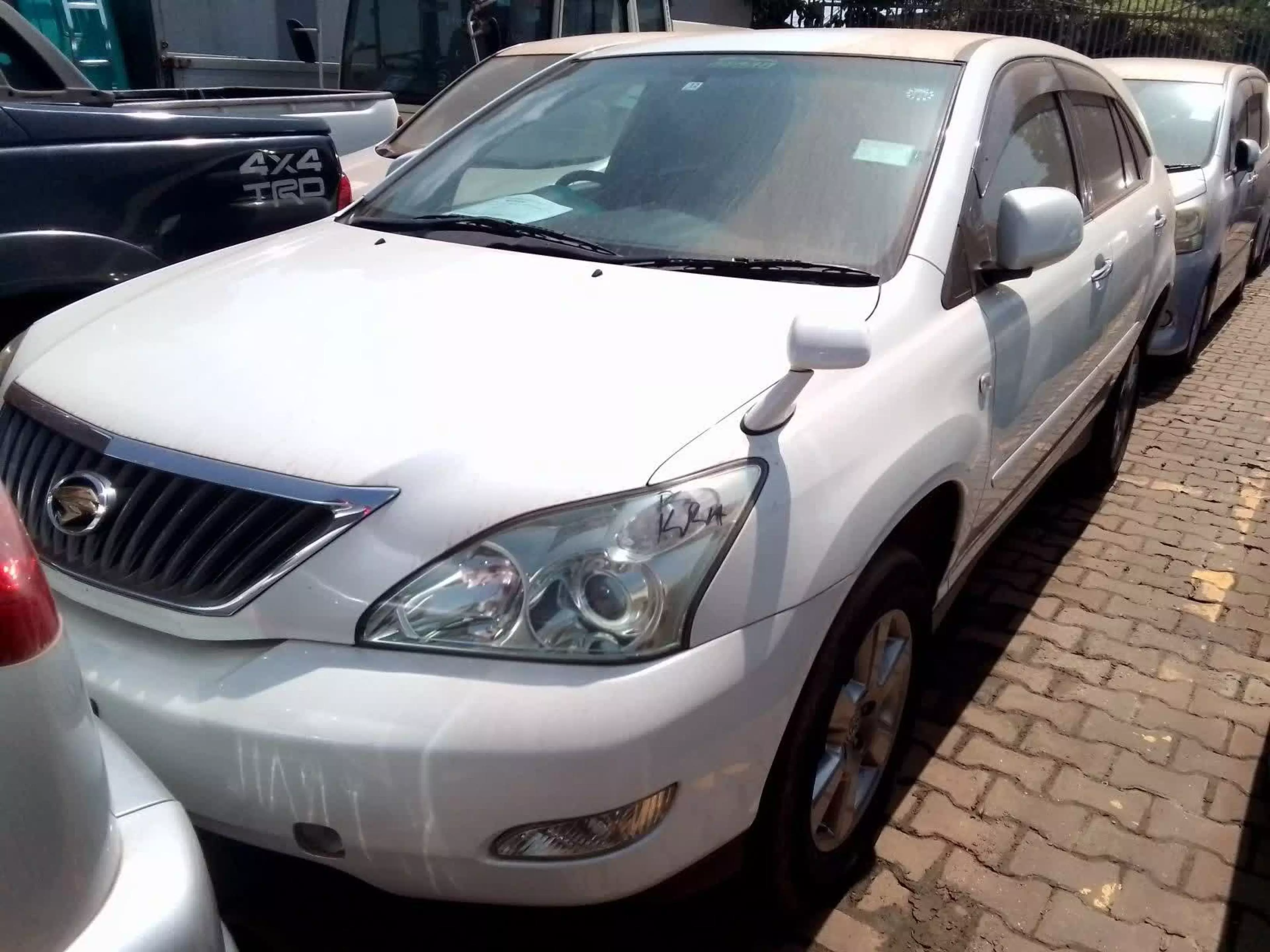 Toyota Harrier  - 2009