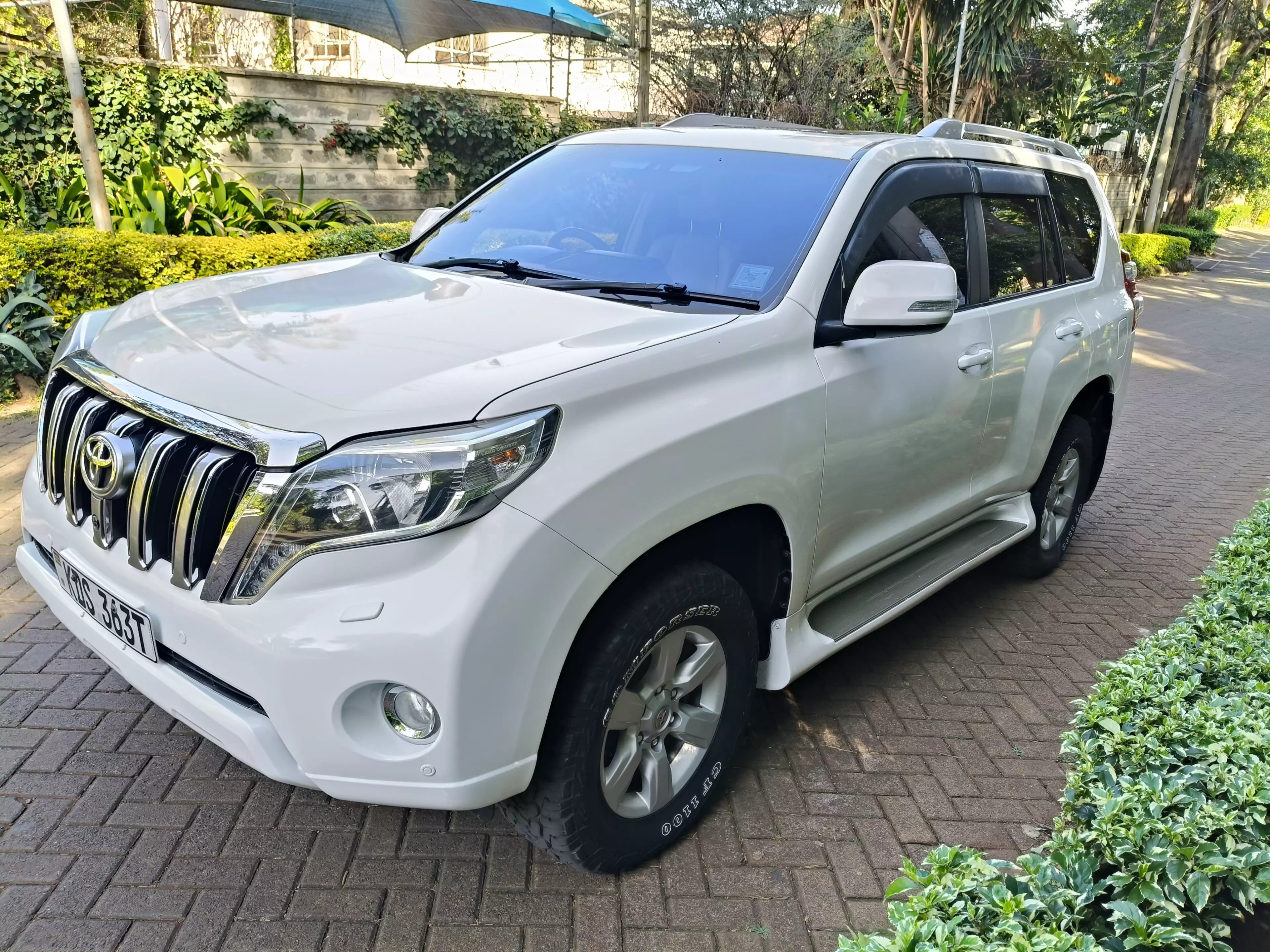 Toyota Landcruiser prado TX  - 2015