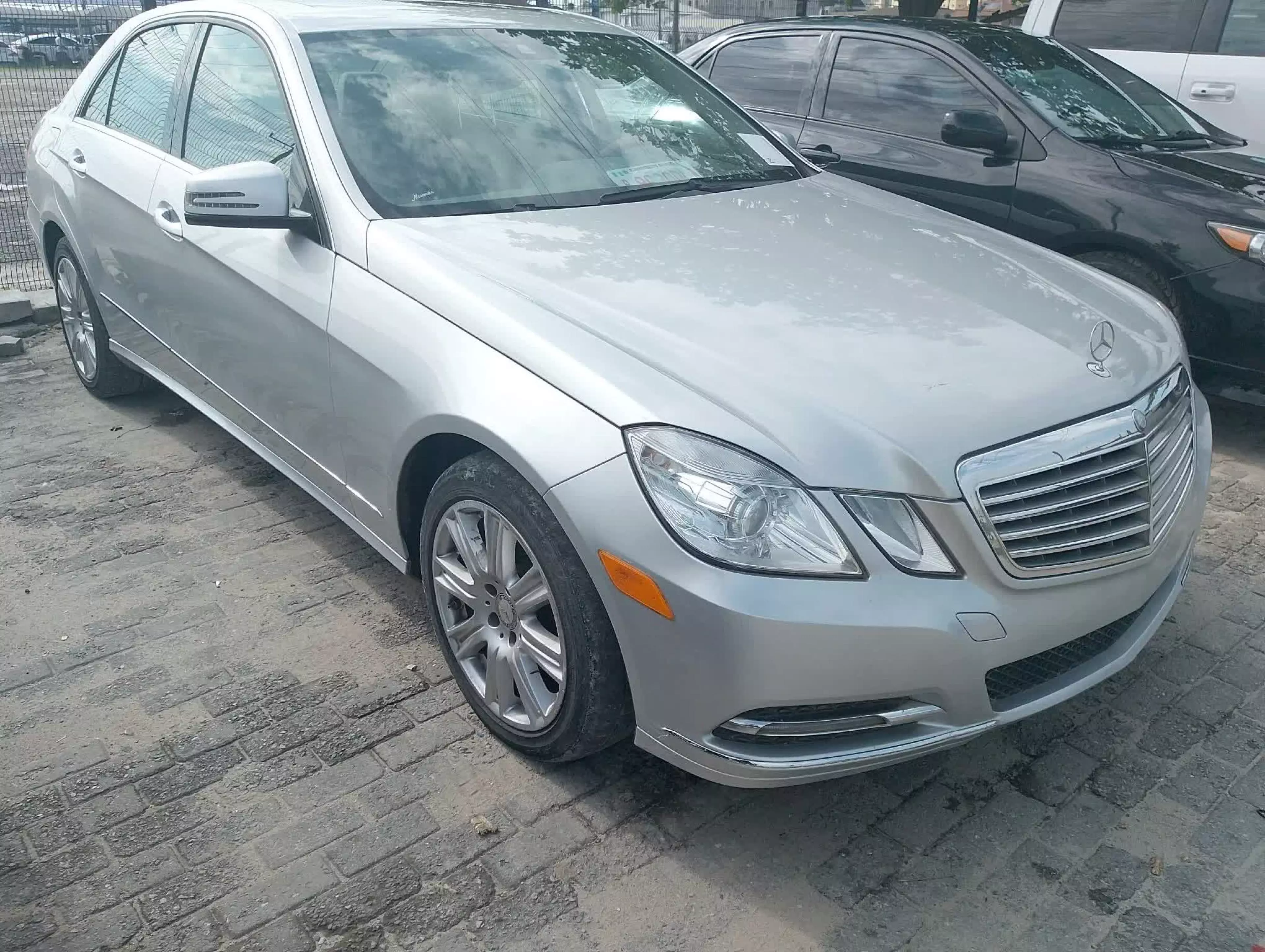 Mercedes-Benz E 350 - 2013