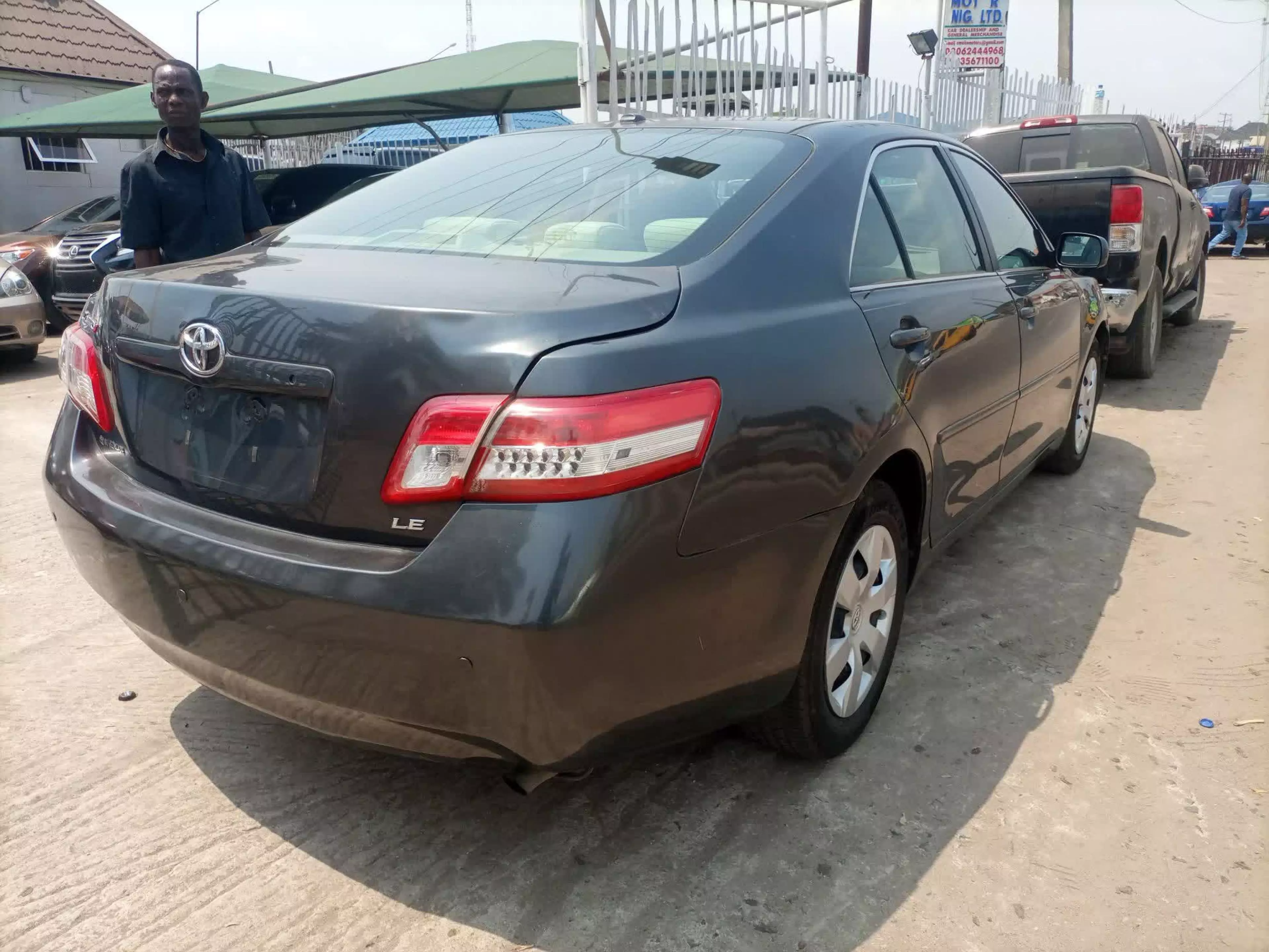 Toyota Camry - 2011