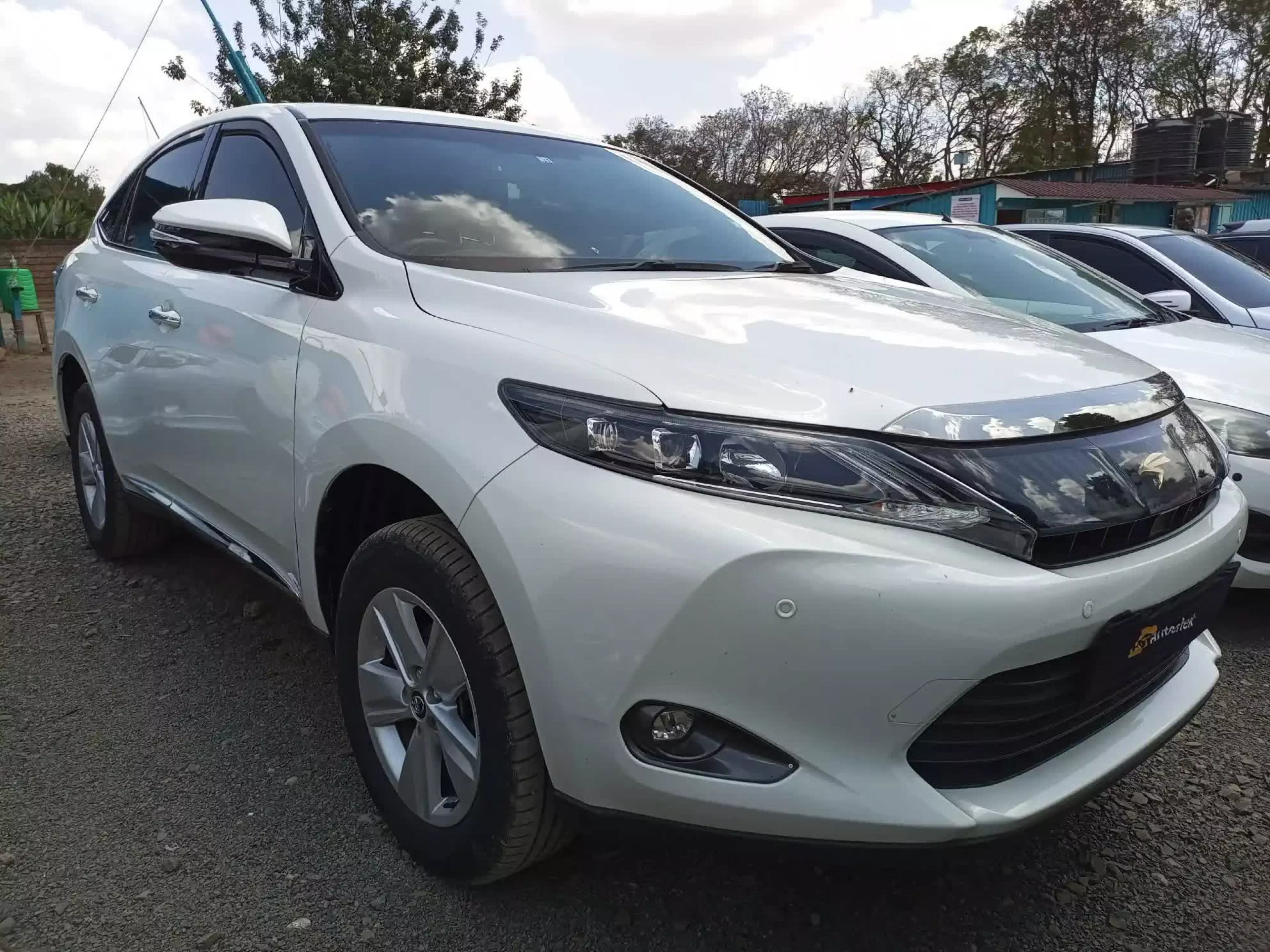 Toyota Harrier  - 2014