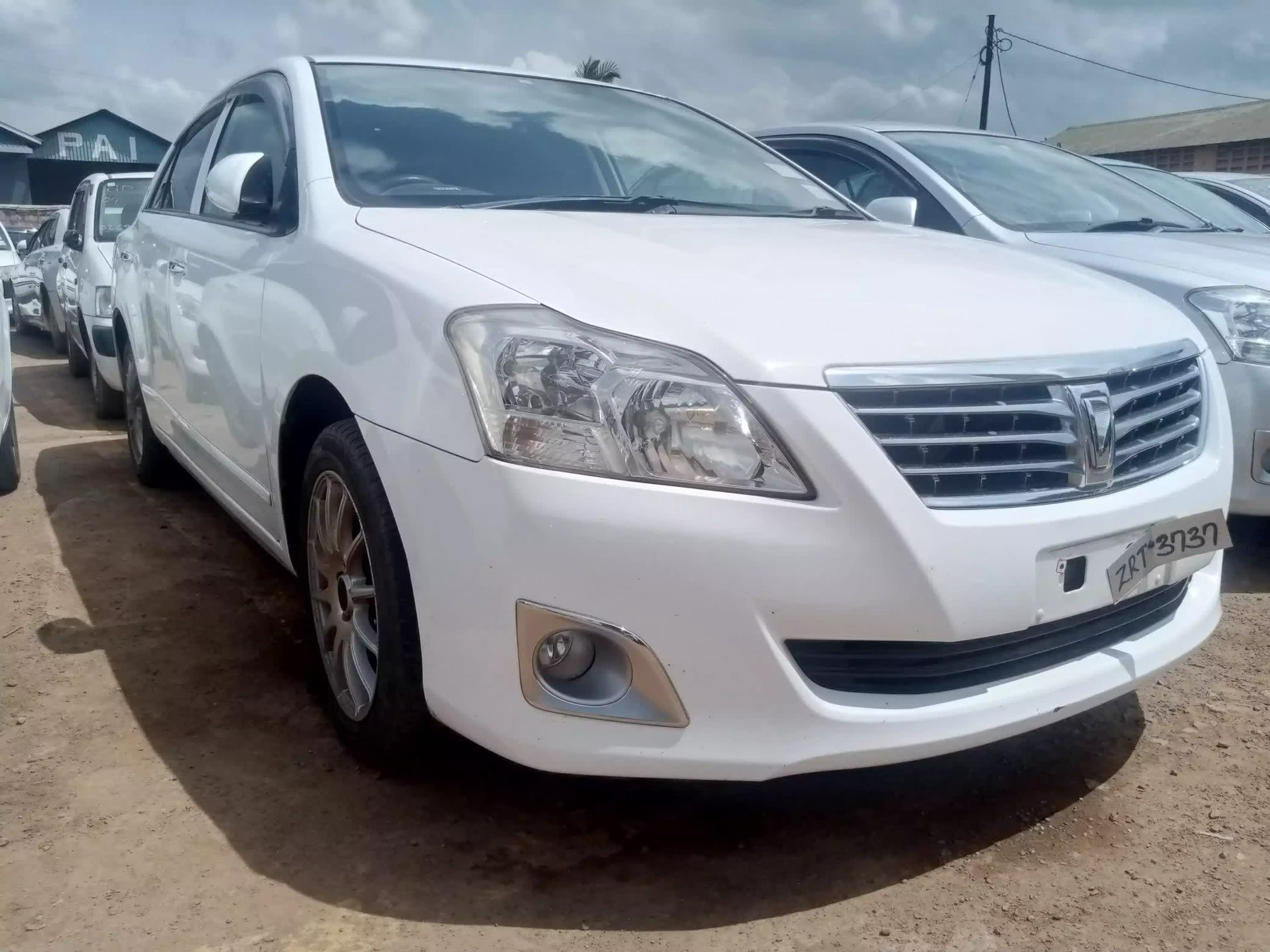 Toyota Premio   - 2010