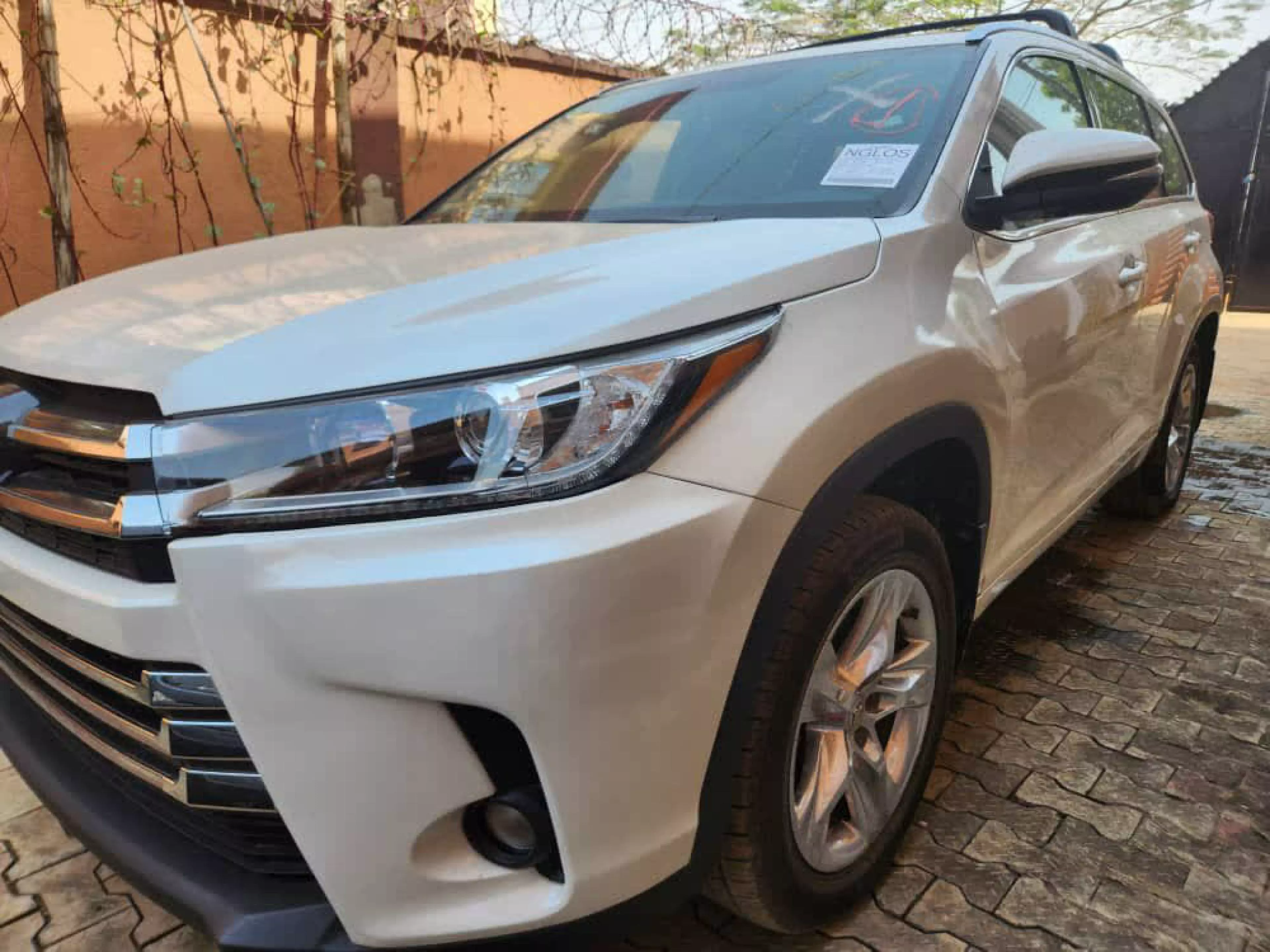 Toyota Highlander - 2015