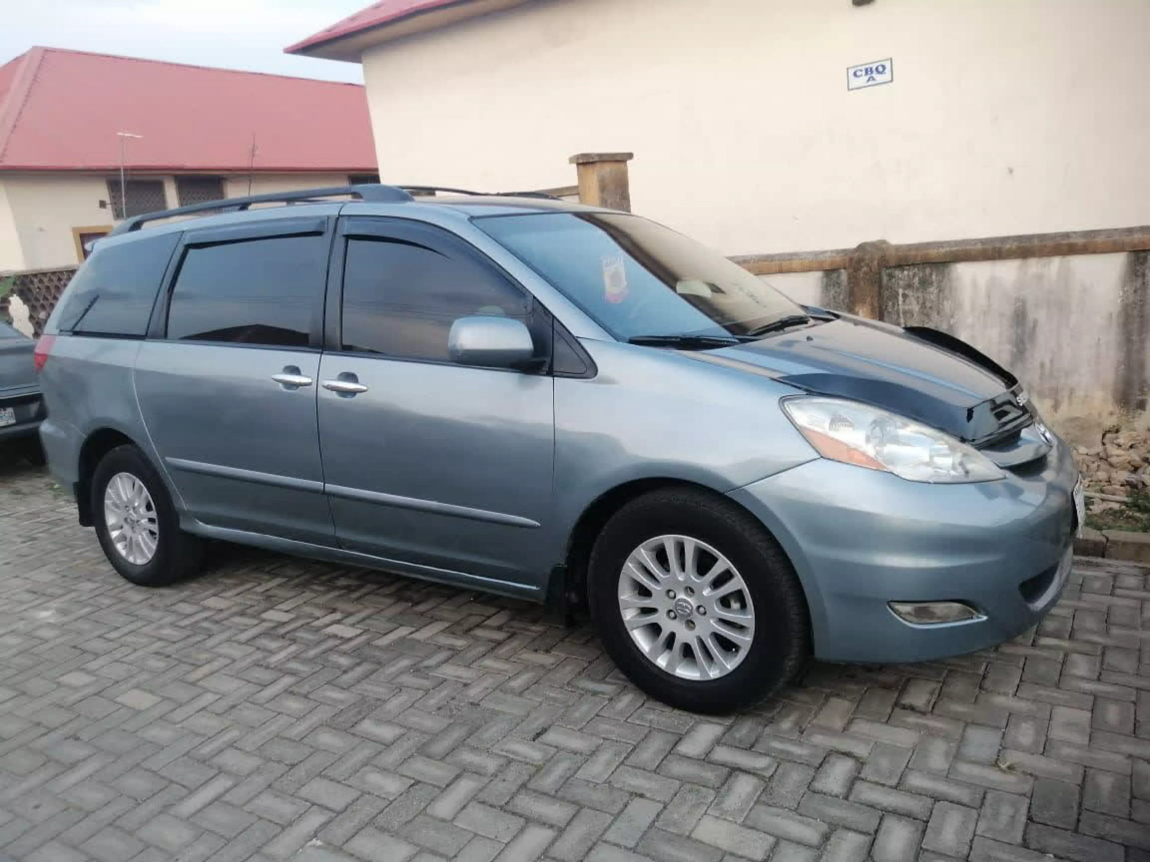 Toyota Sienna  - 2007