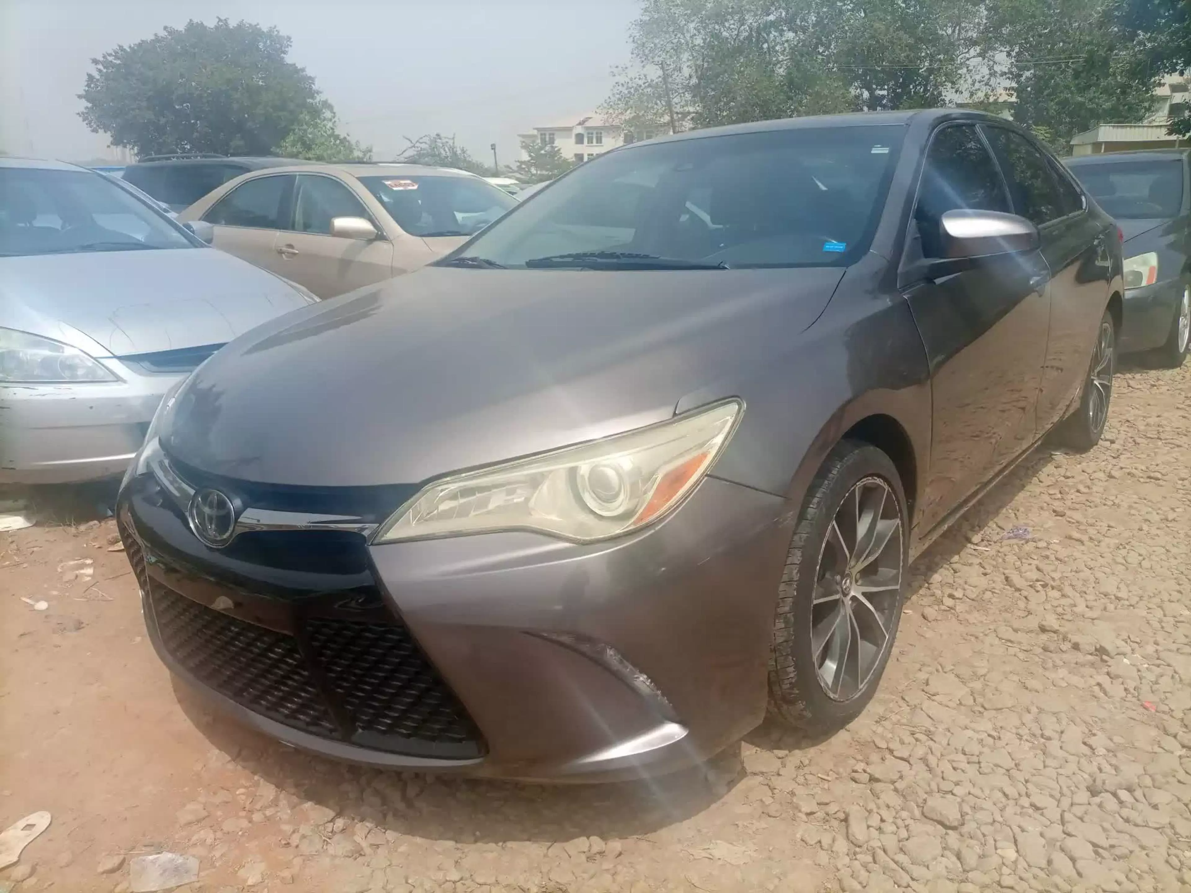 Toyota Camry - 2015