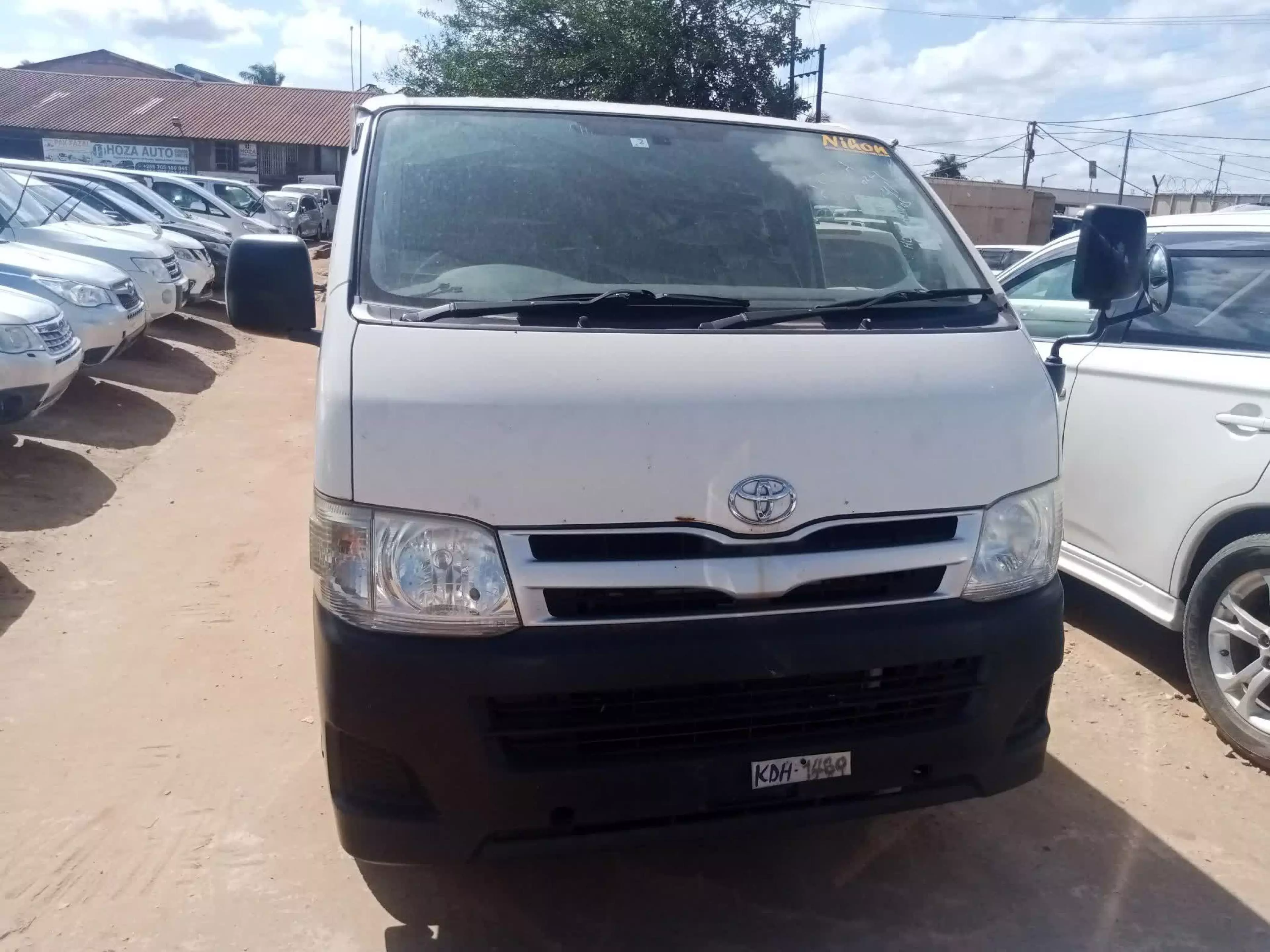 Toyota Hiace  - 2013