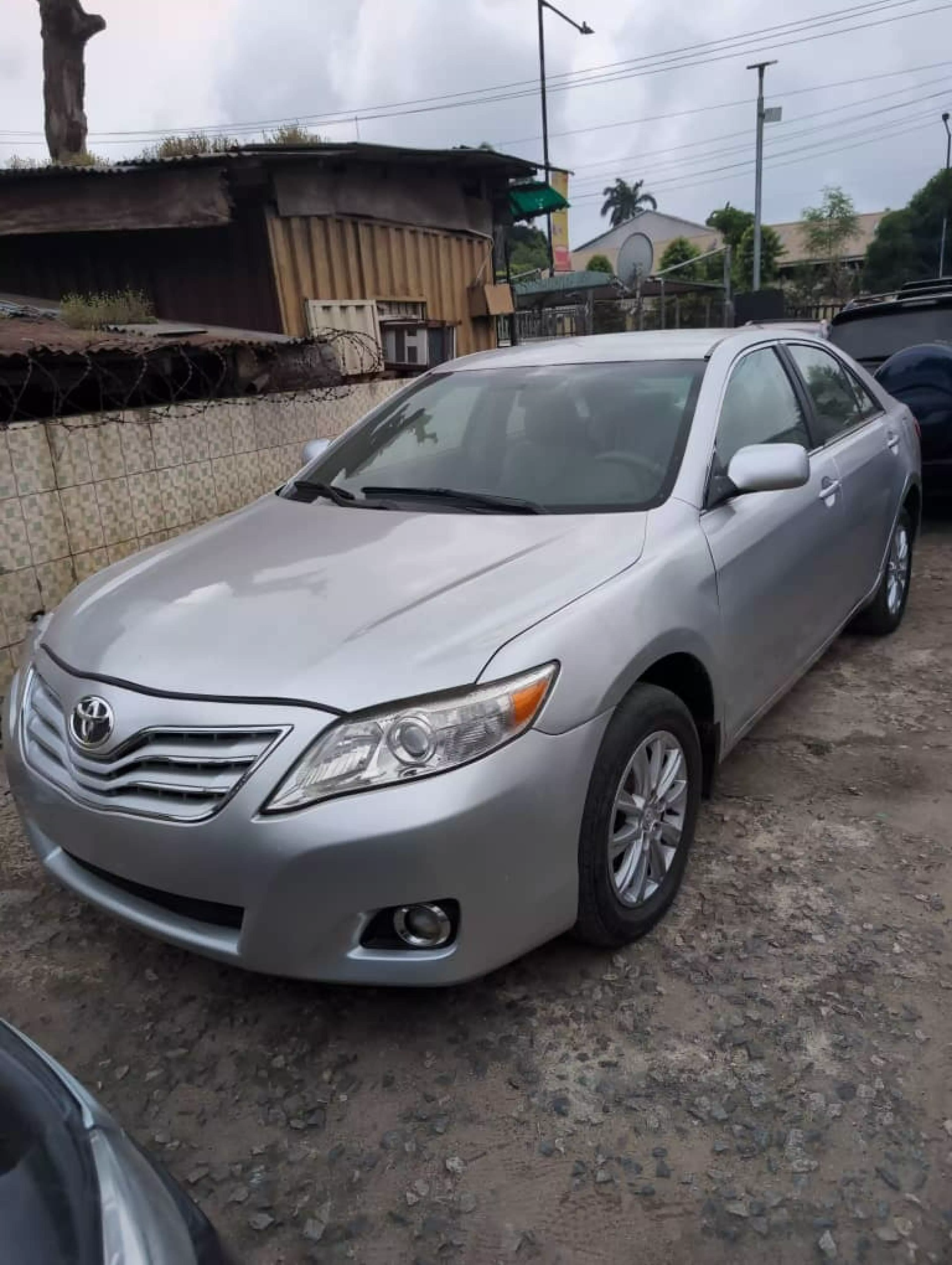 Toyota Camry  - 2011