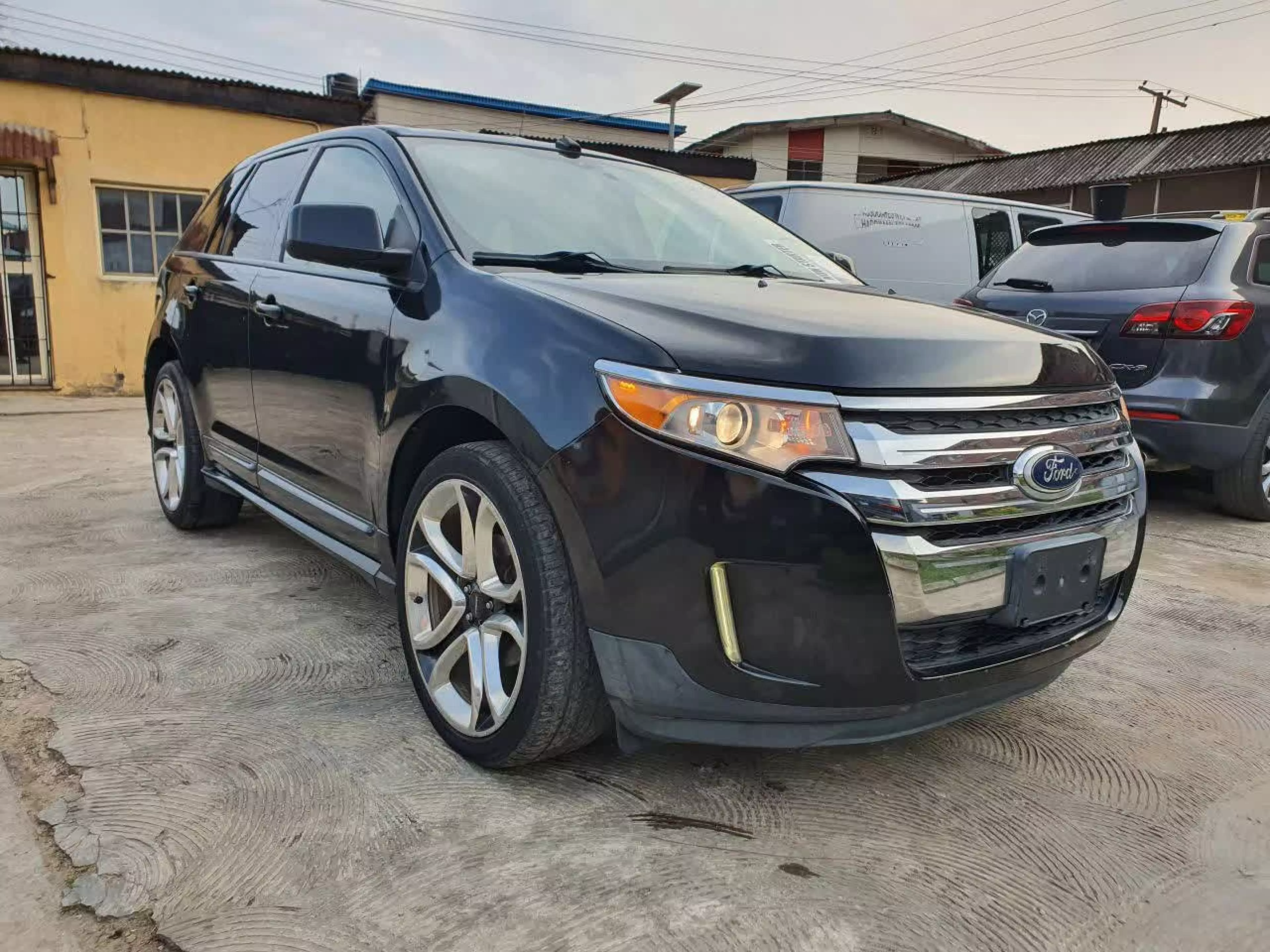 Ford Edge  - 2011