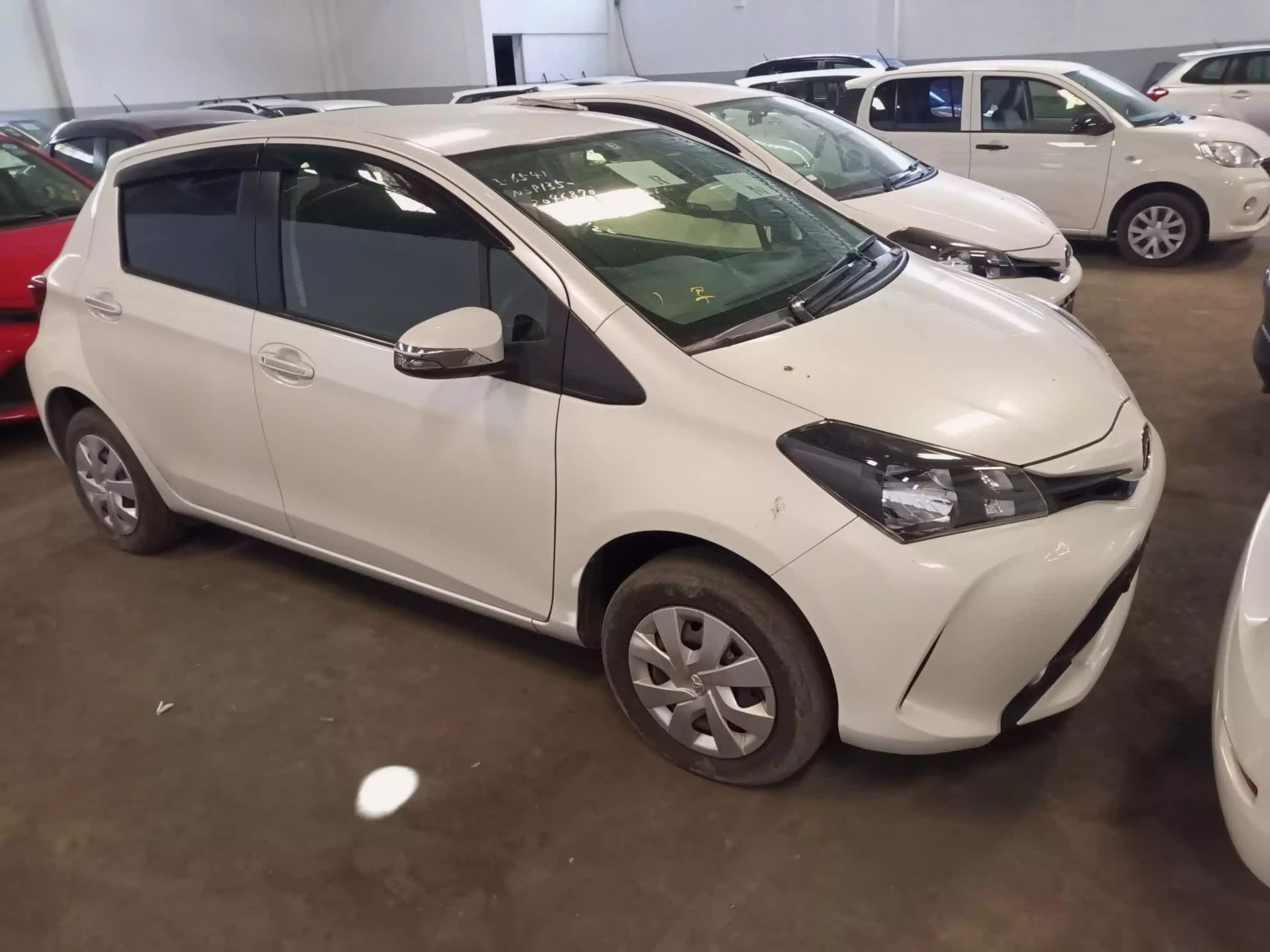 Toyota Vitz - 2015