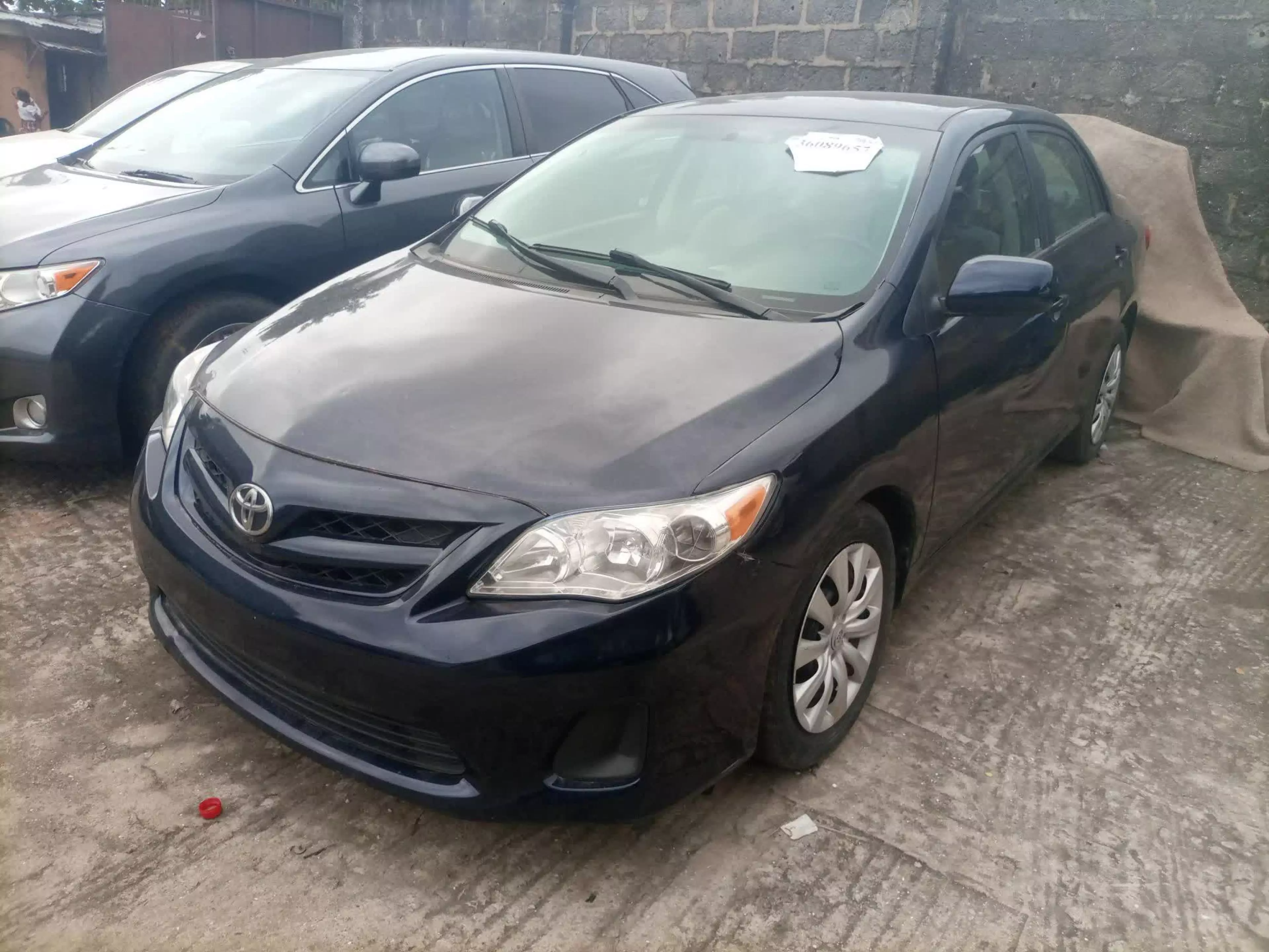 Toyota Corolla  - 2012