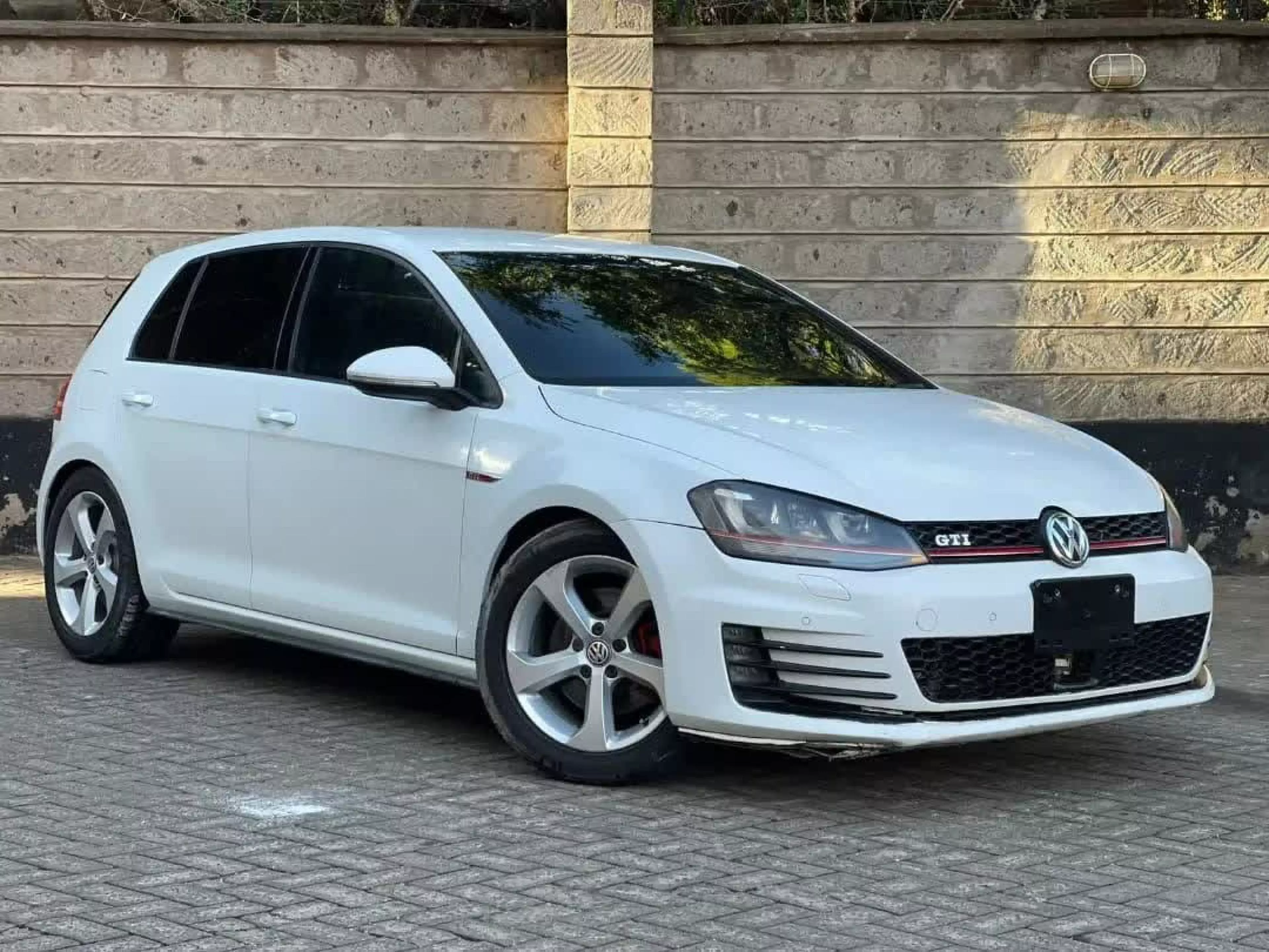 Volkswagen GTI - 2014