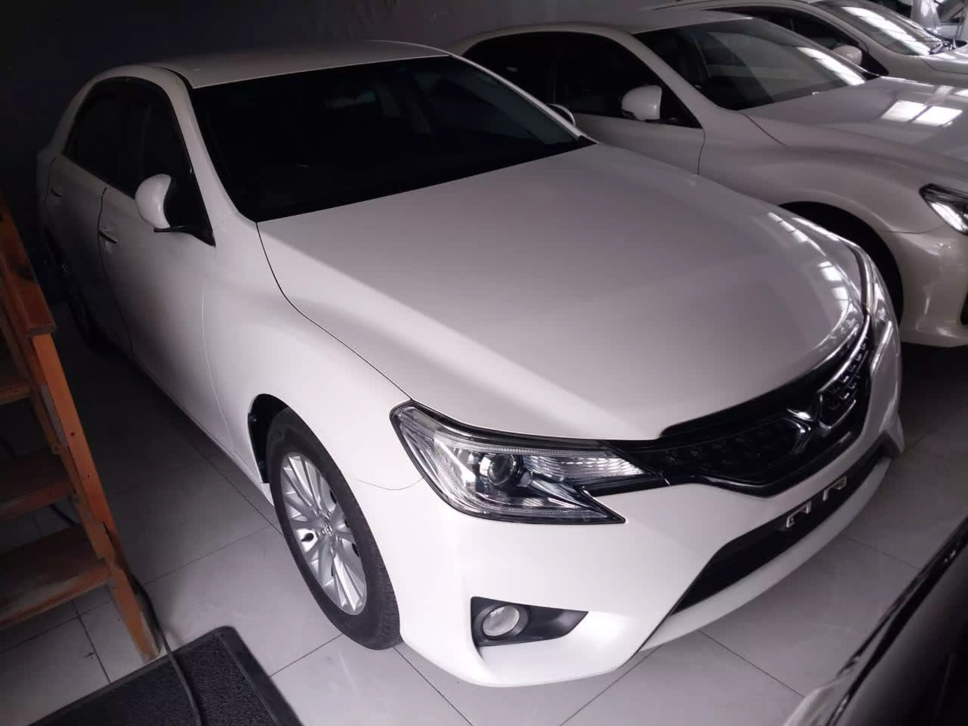 Toyota Mark X - 2016