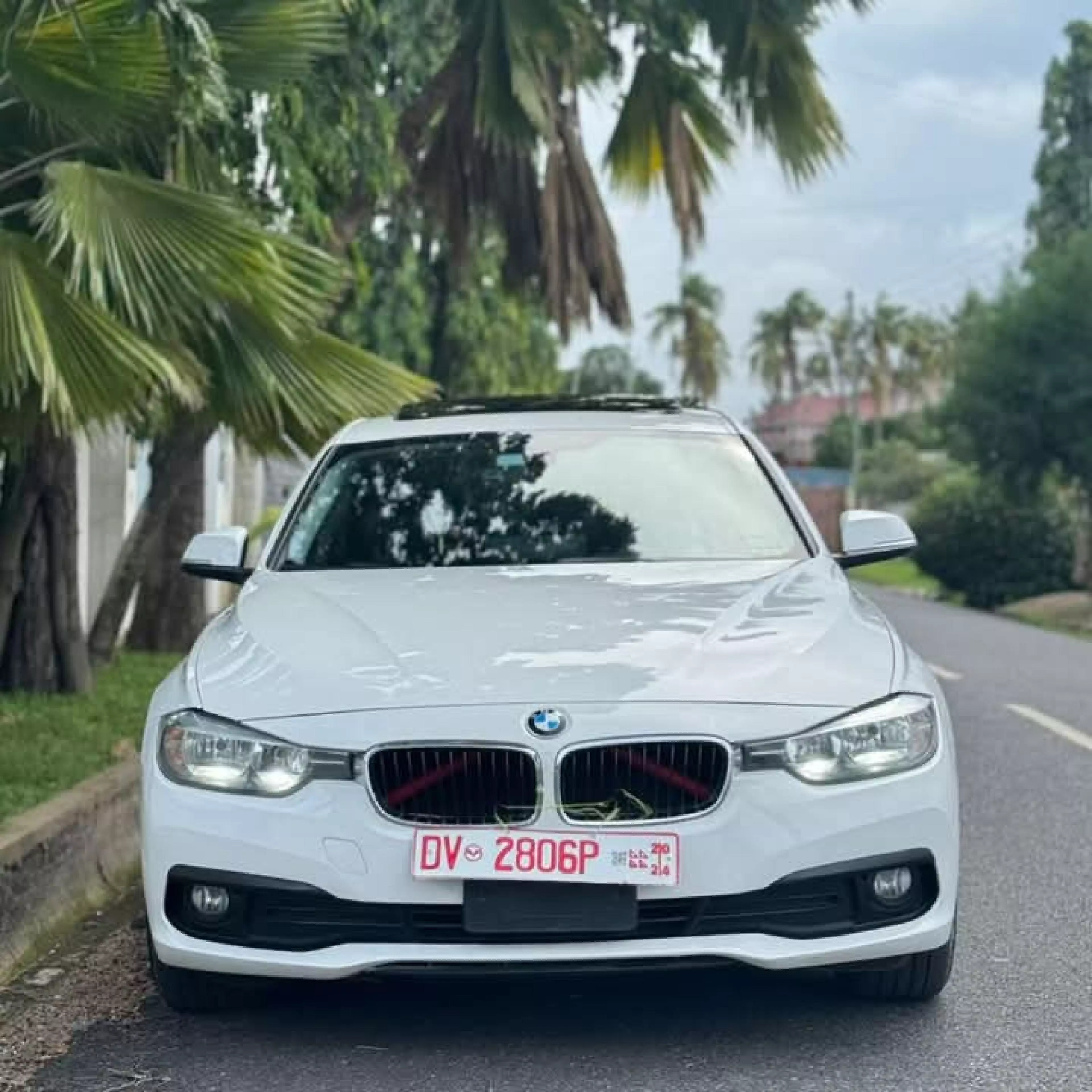 BMW 320i - 2017