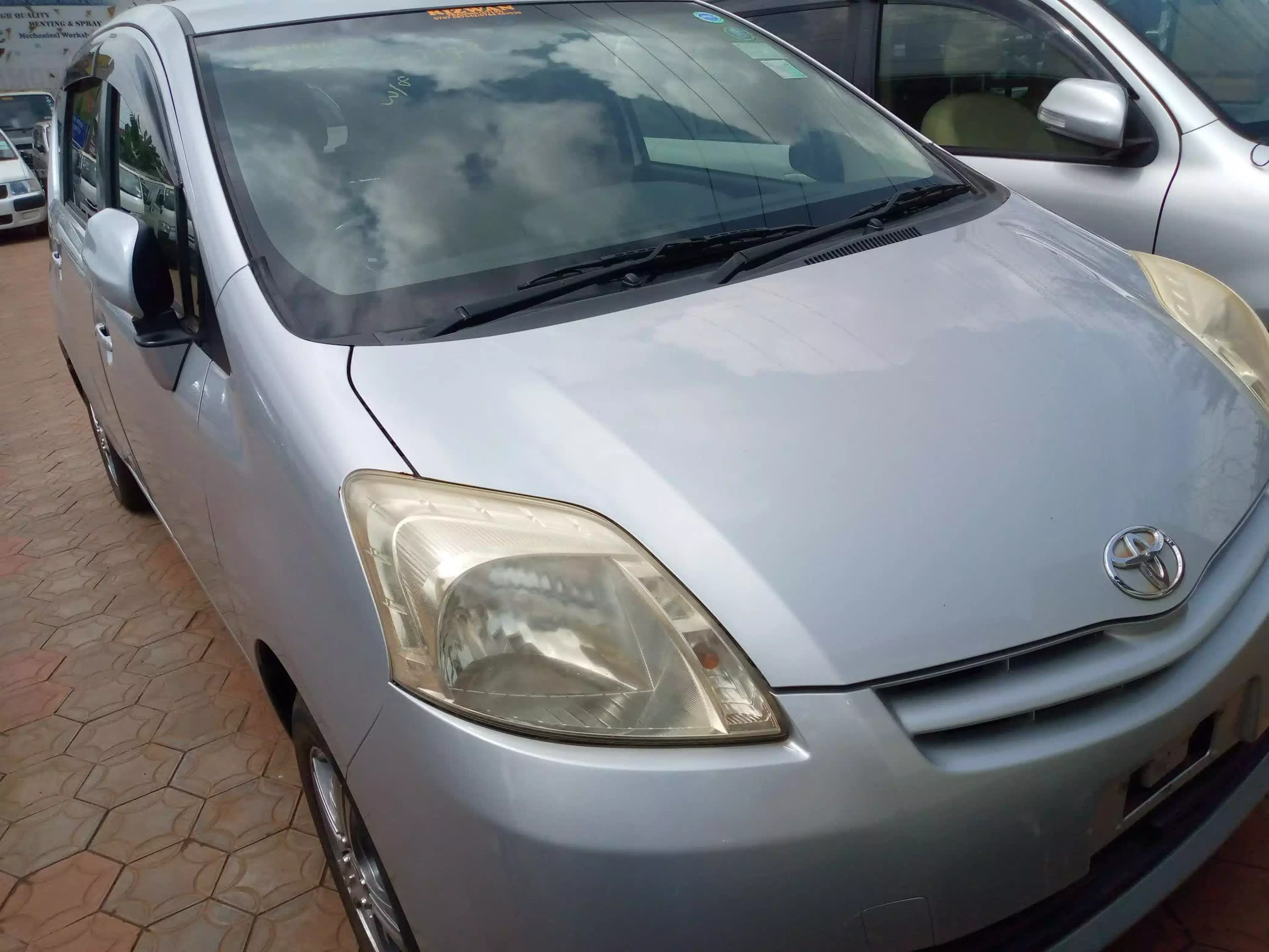 Toyota Passo Sette - 2008