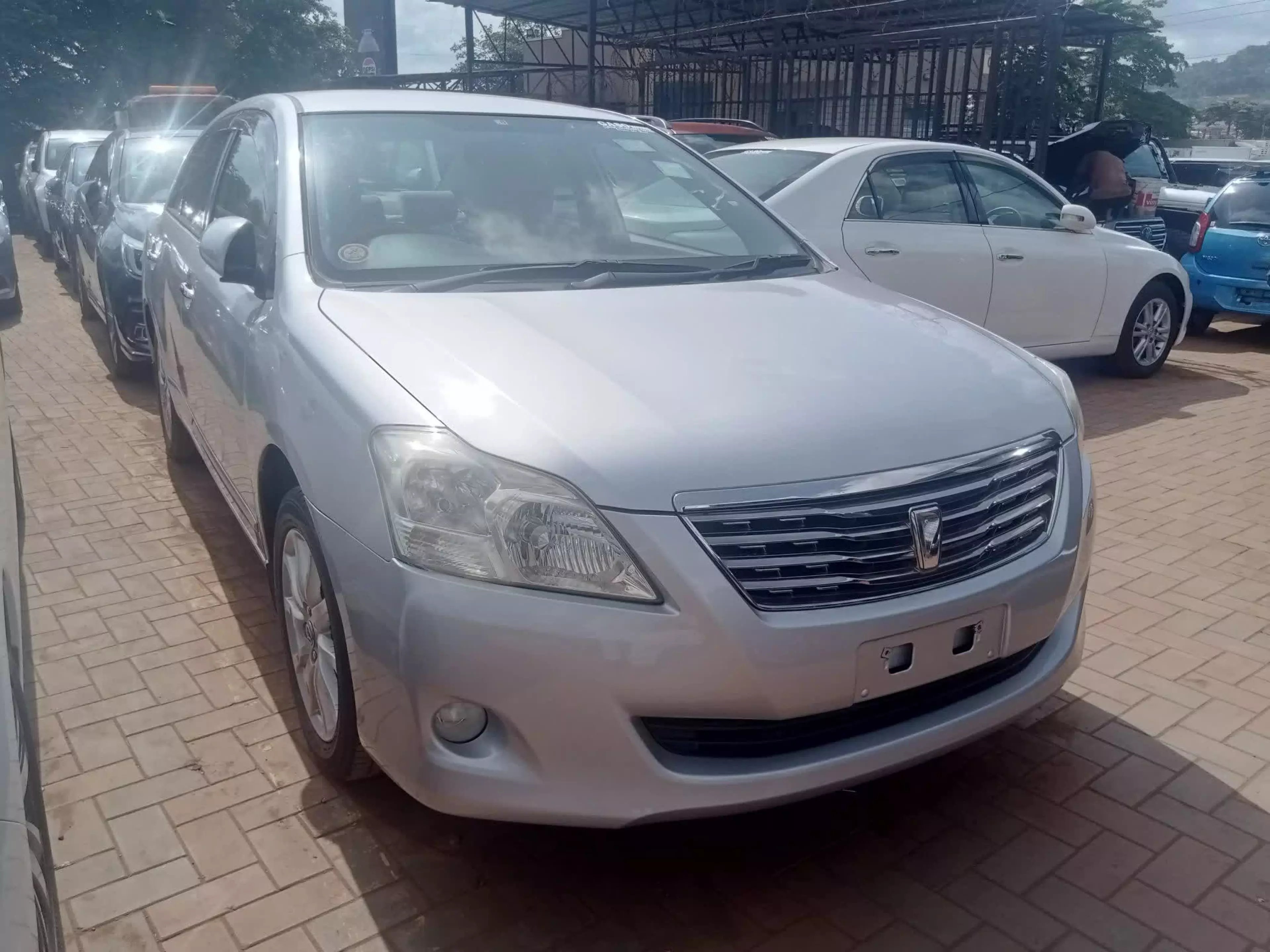 Toyota Premio   - 2010