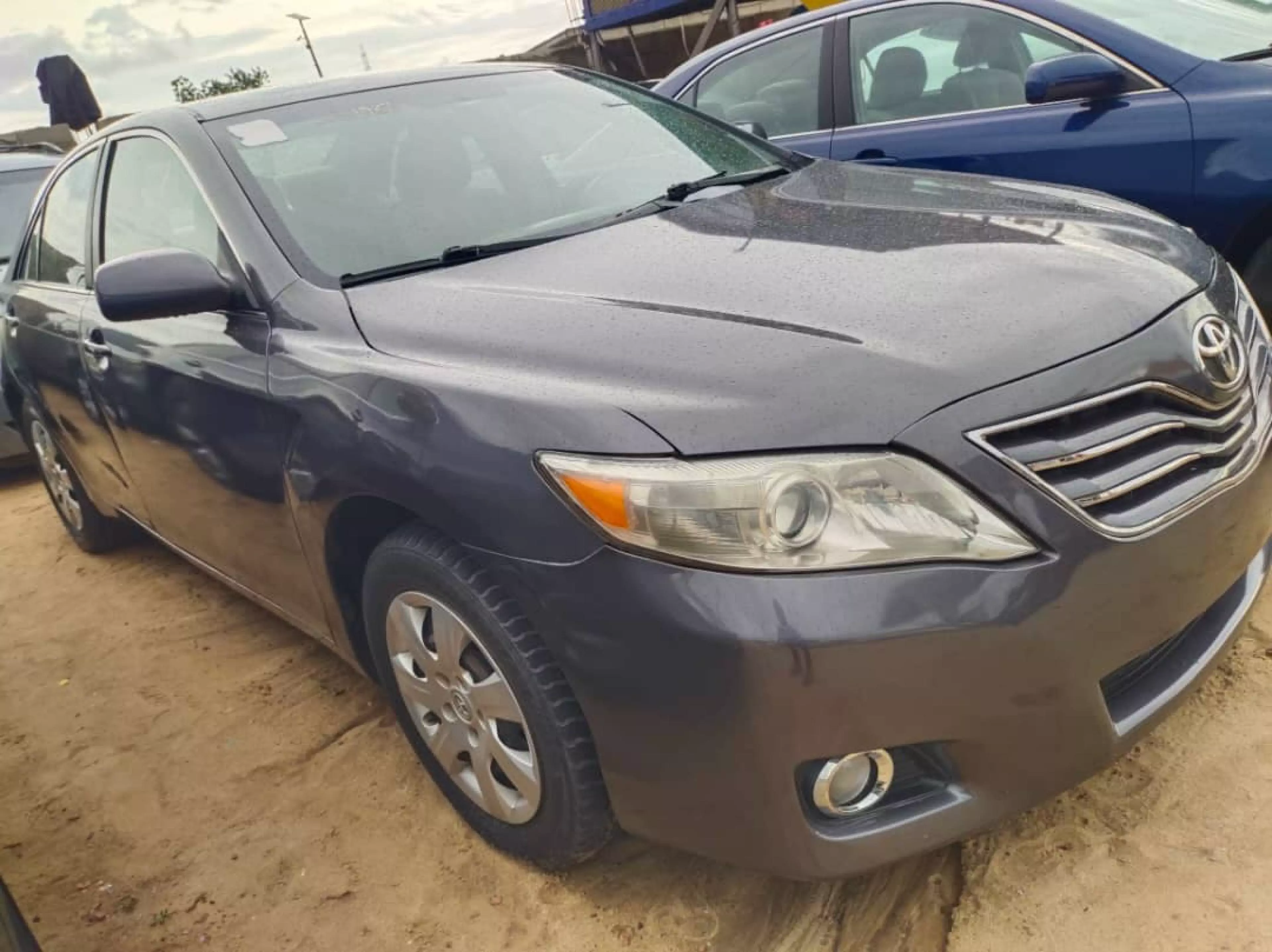 Toyota Camry - 2011