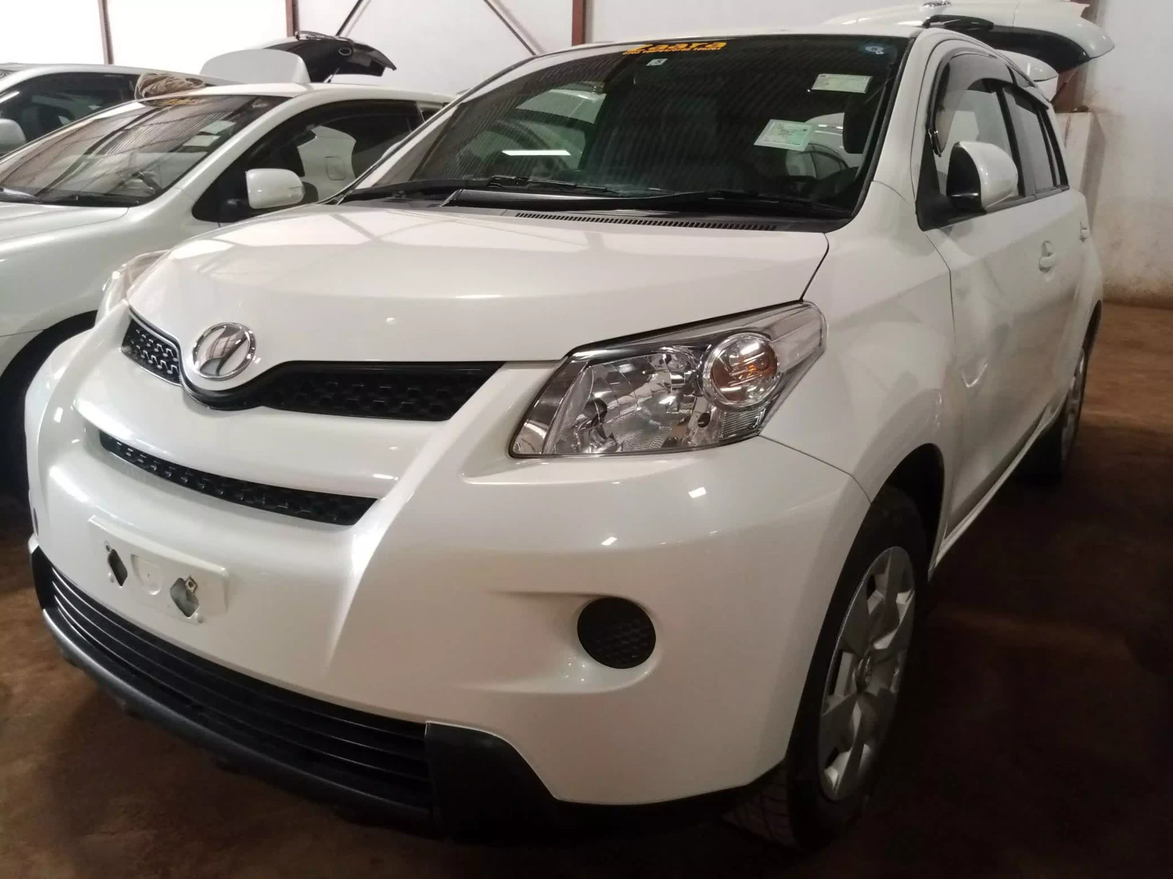 Toyota Ist   - 2009